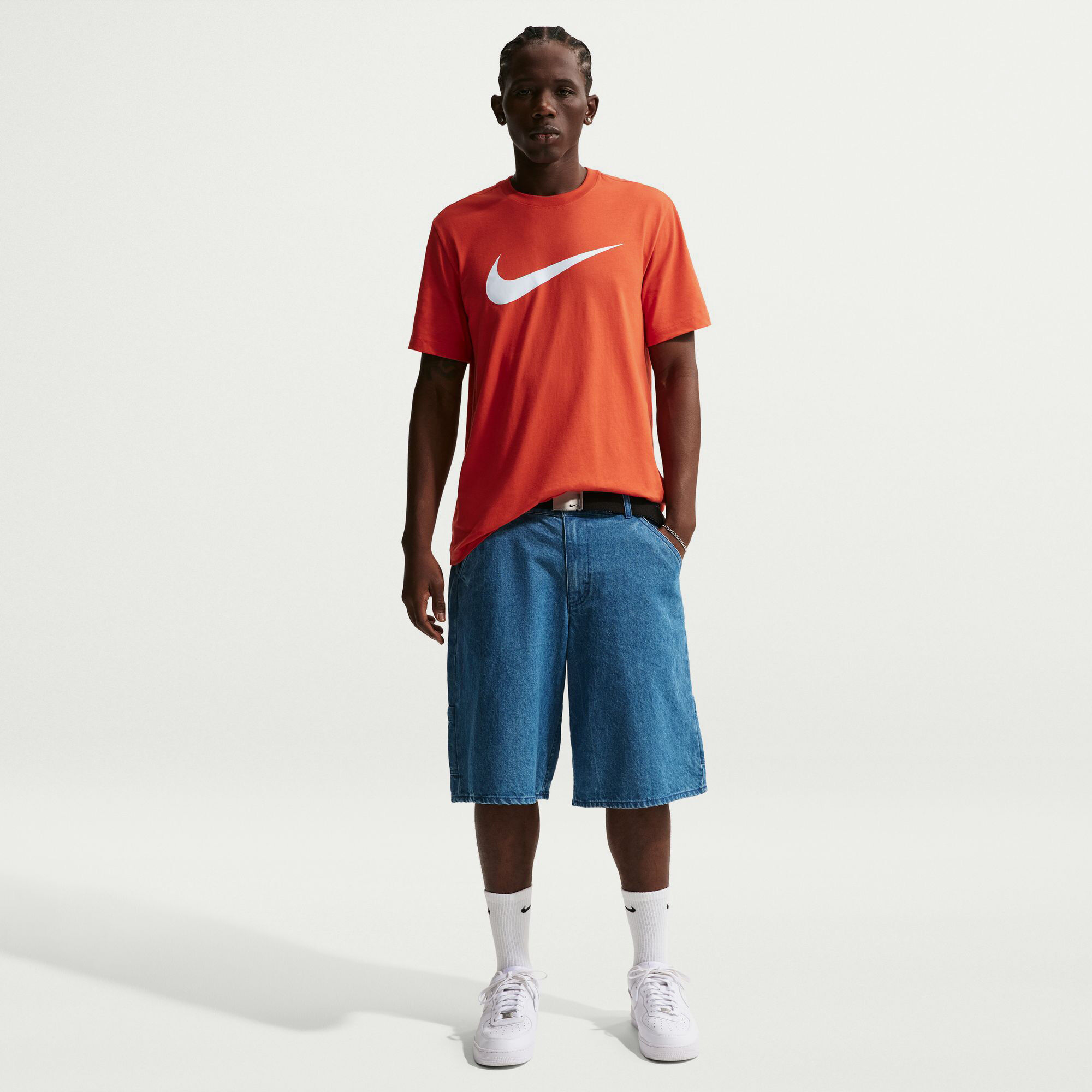 Nike Sportswear Swoosh image number 0
