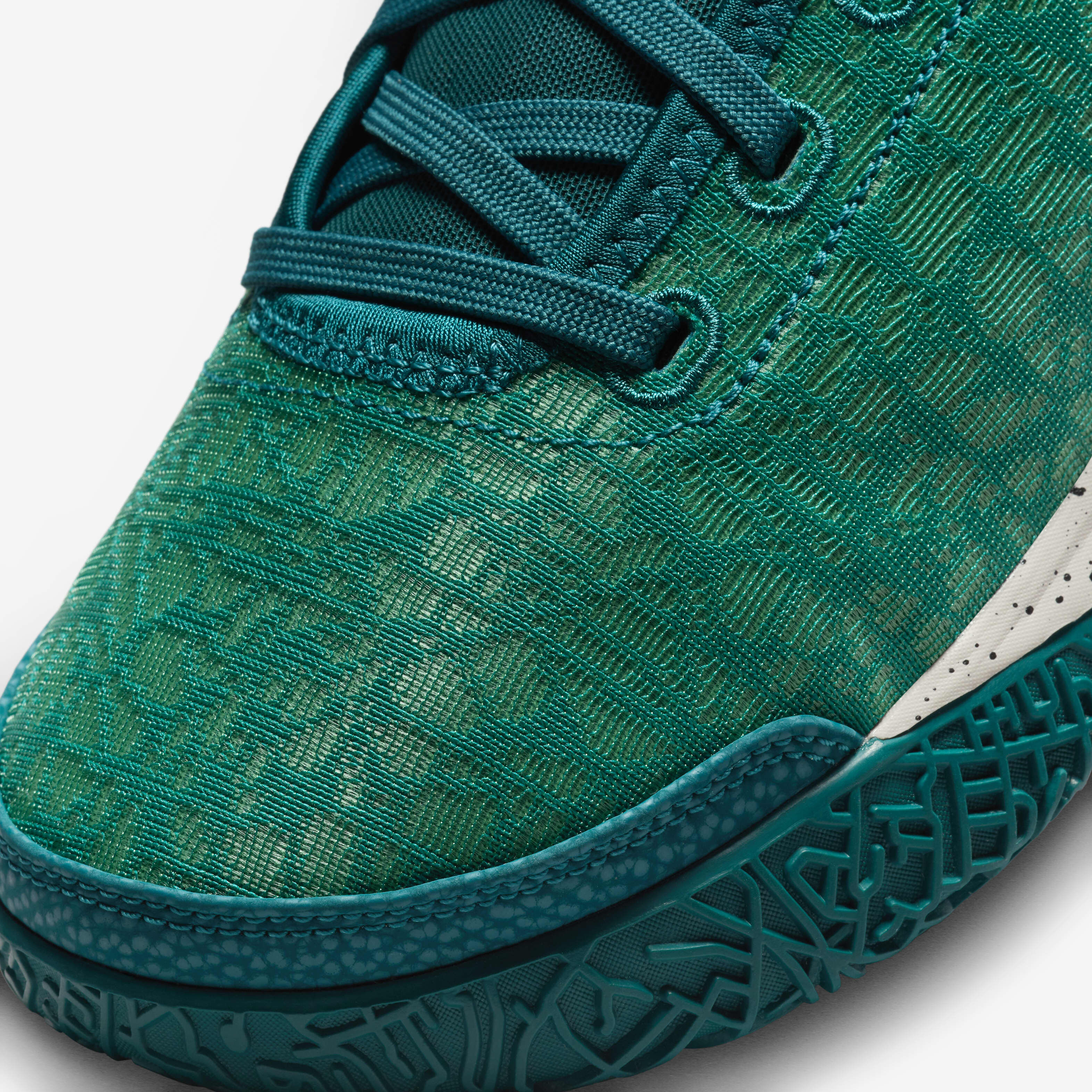 ليبرون NXXT جين image number 6