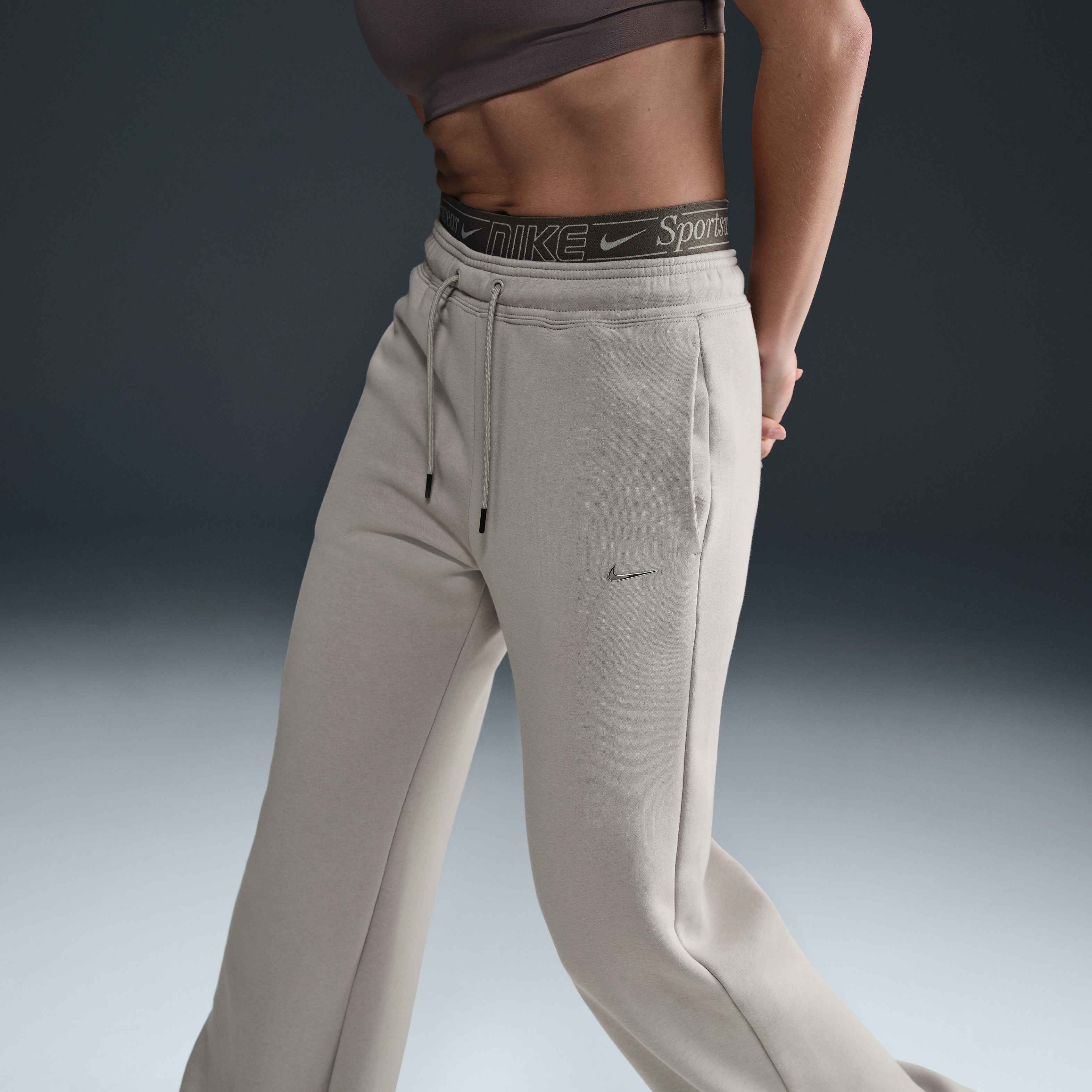 نايكي سبورتسوير فينيكس فليس image number 1