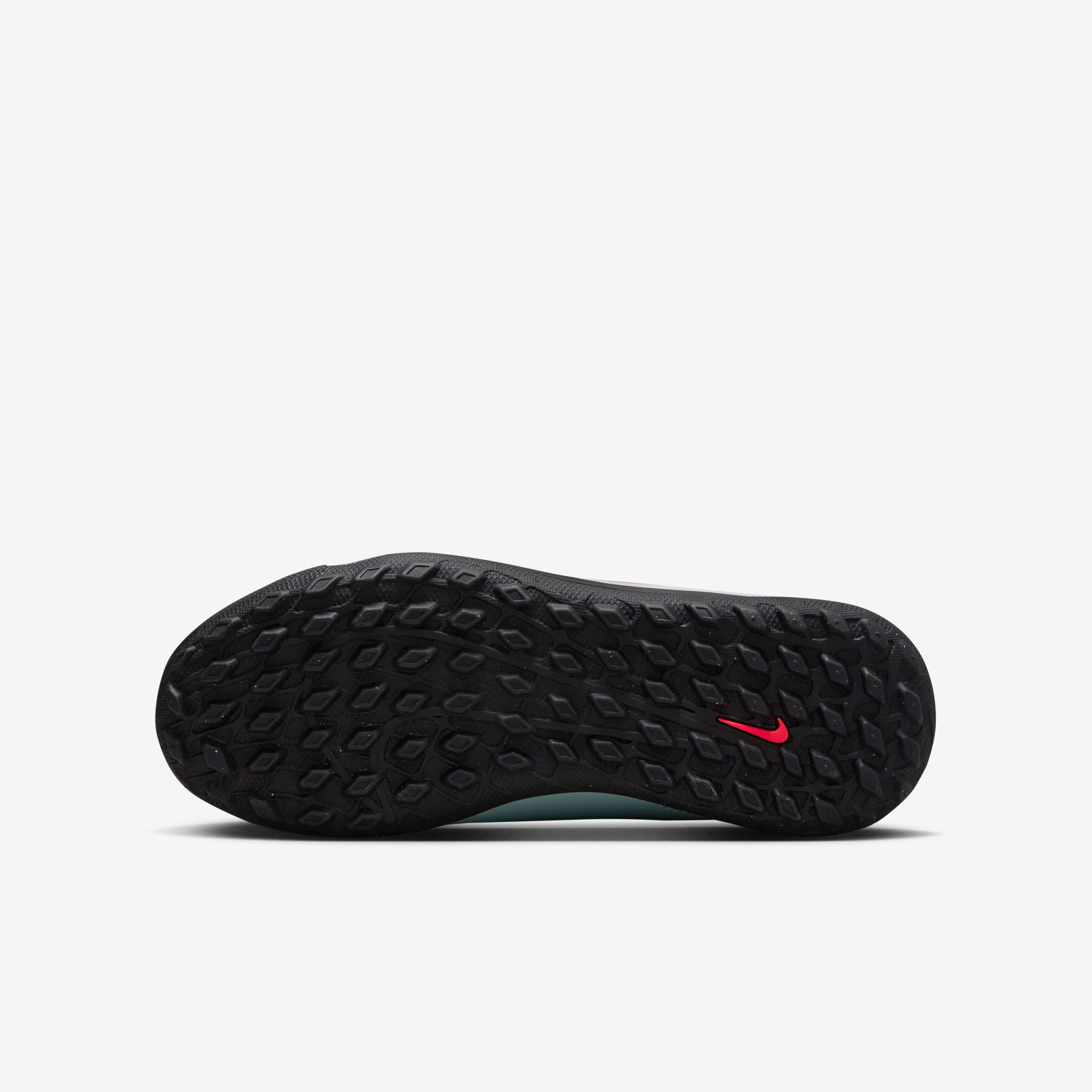 Nike Jr. Phantom Luna 2 Club image number 1