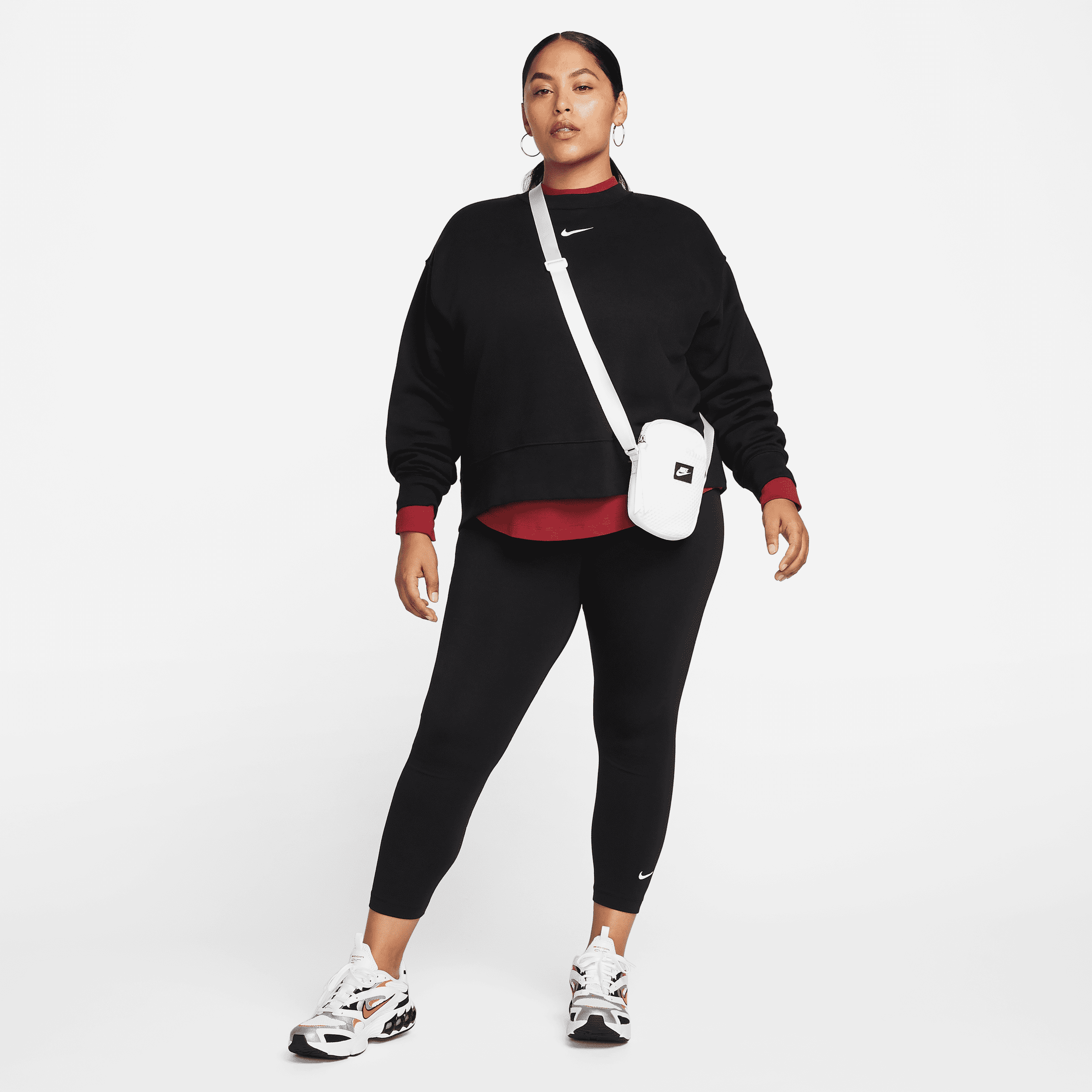 Nike Sportswear Essential image number 3