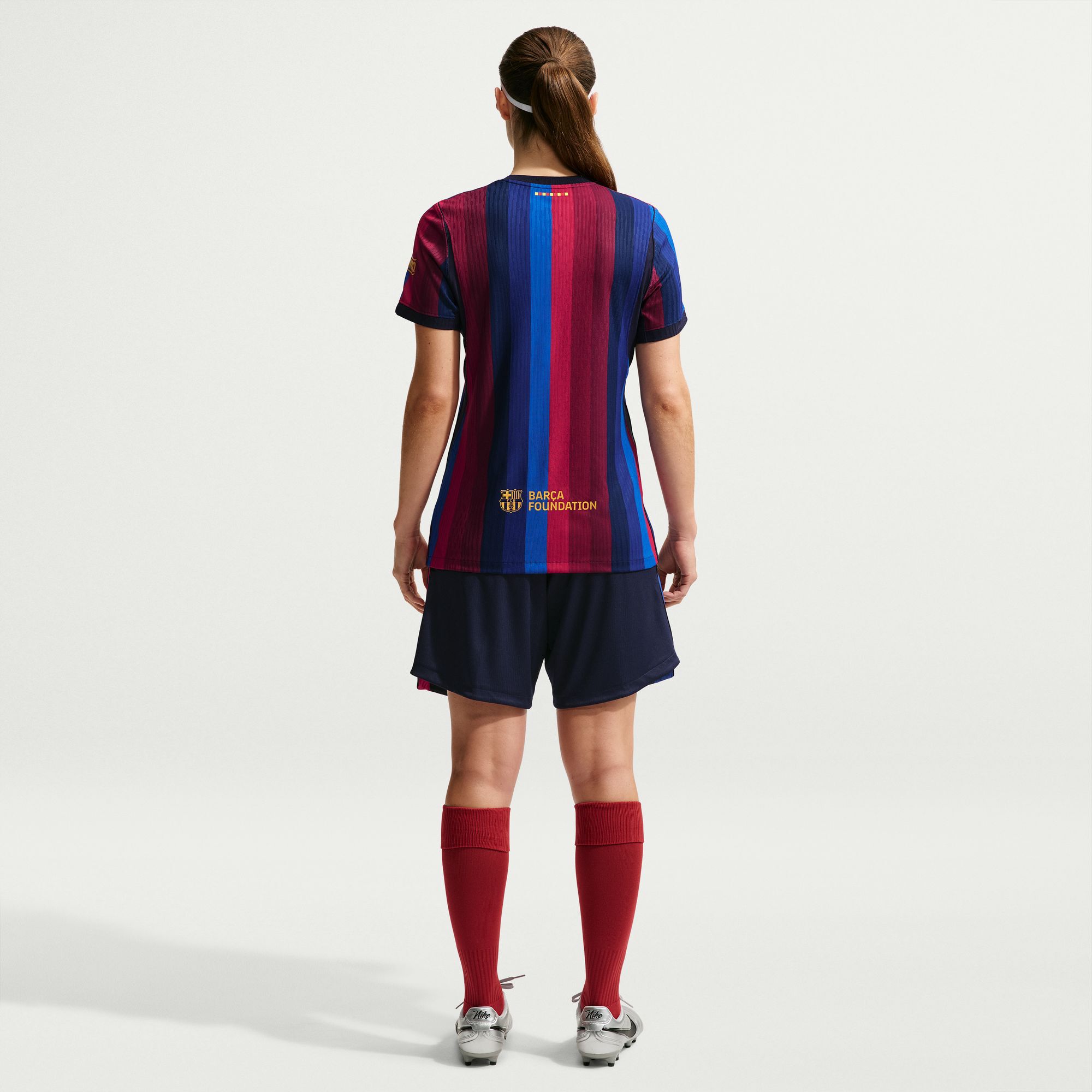 برشلونة 2026/27 ماتش الأساسي image number 1