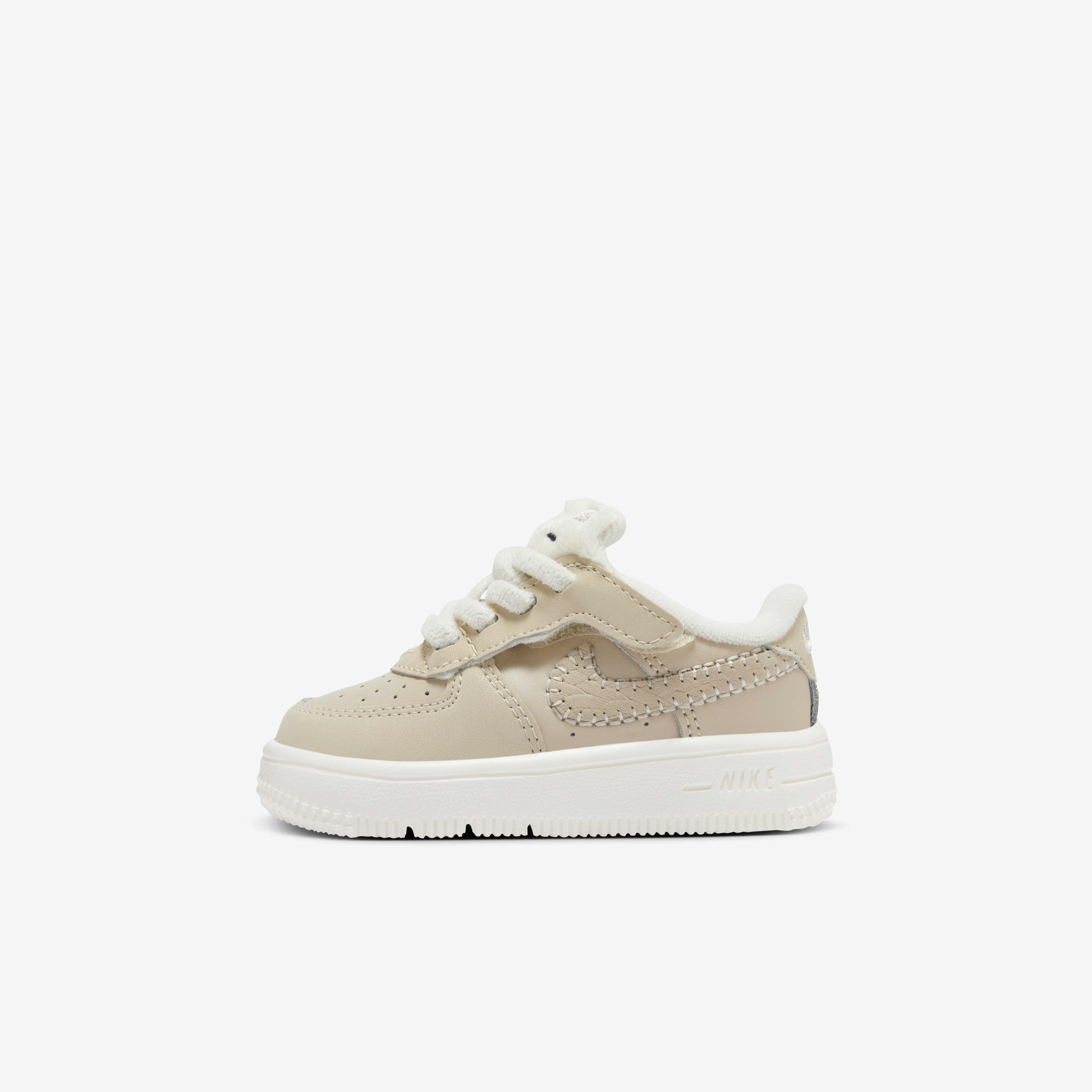 Nike Force 1 Low SE EasyOn image number 0