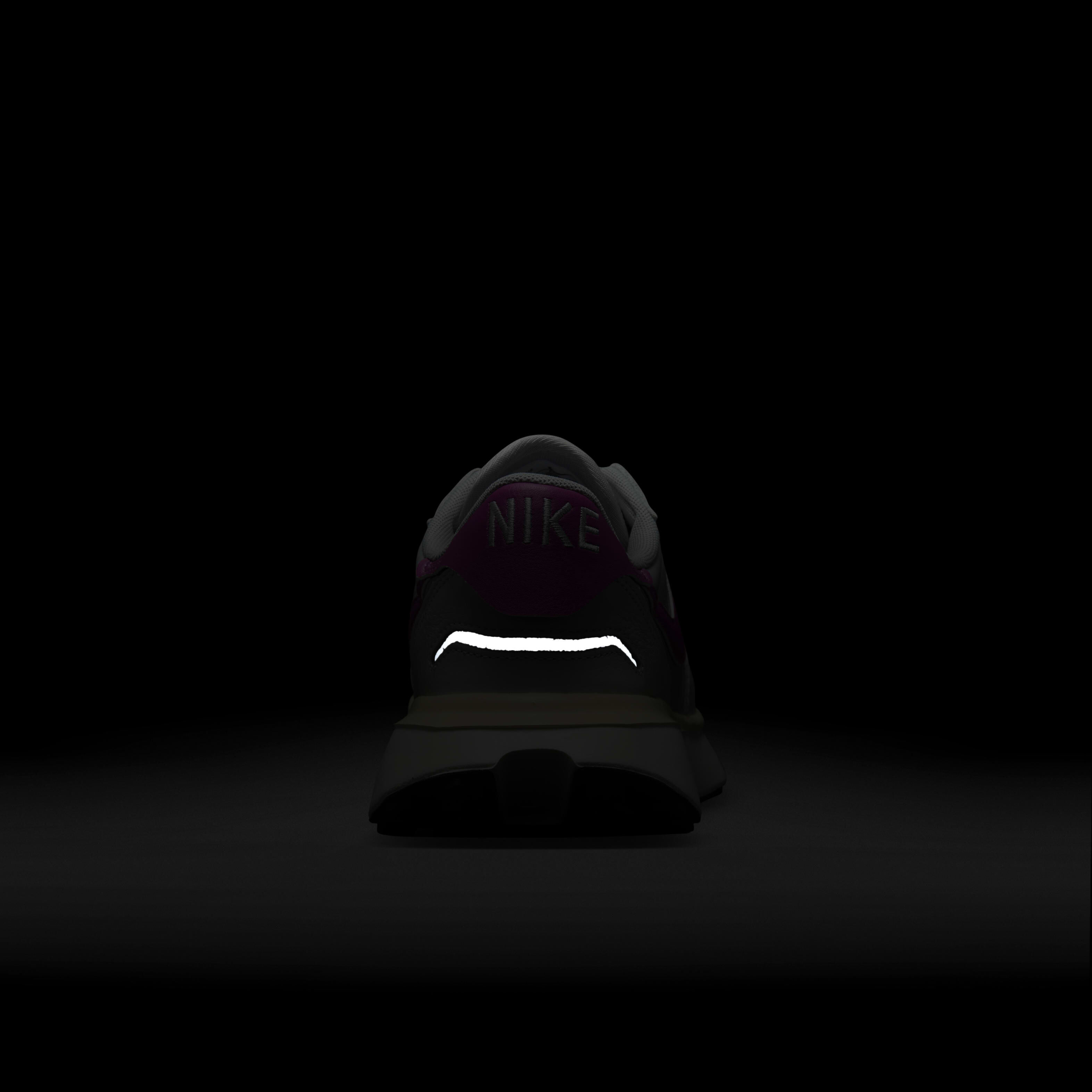 نايكي فينكس وافل ليذر image number 9