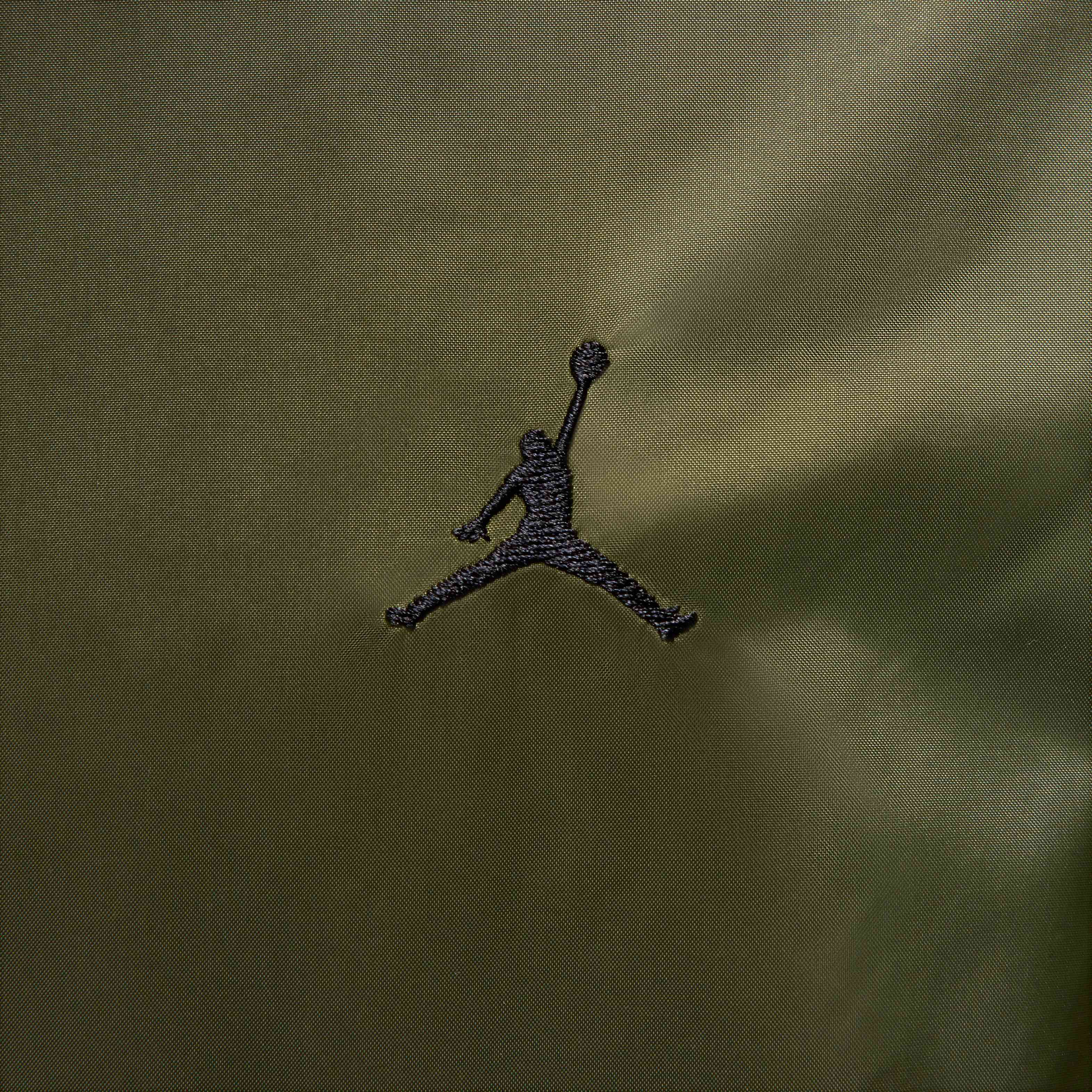 Jordan Brooklyn image number 4