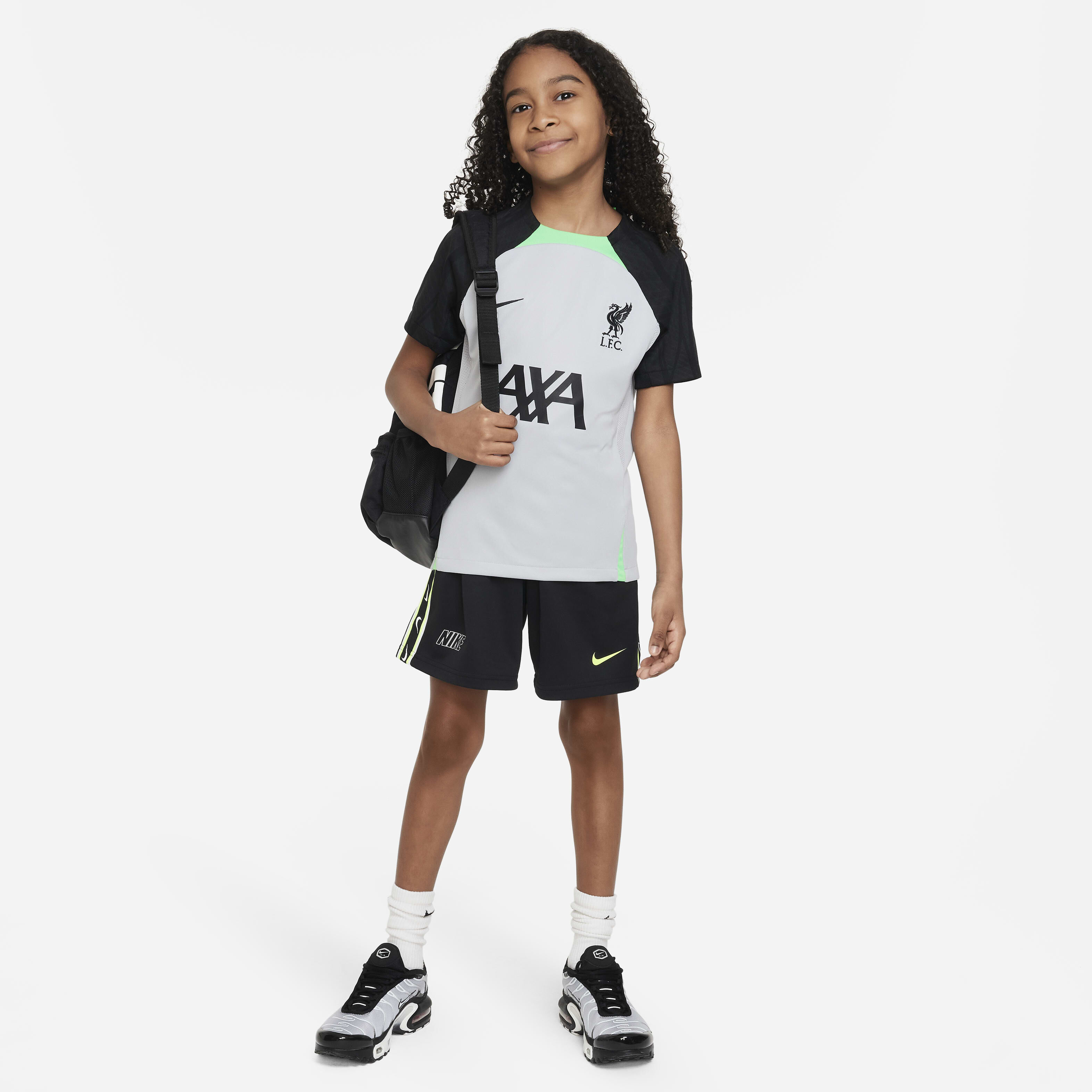 ليفربول F.C. سترايك image number 4