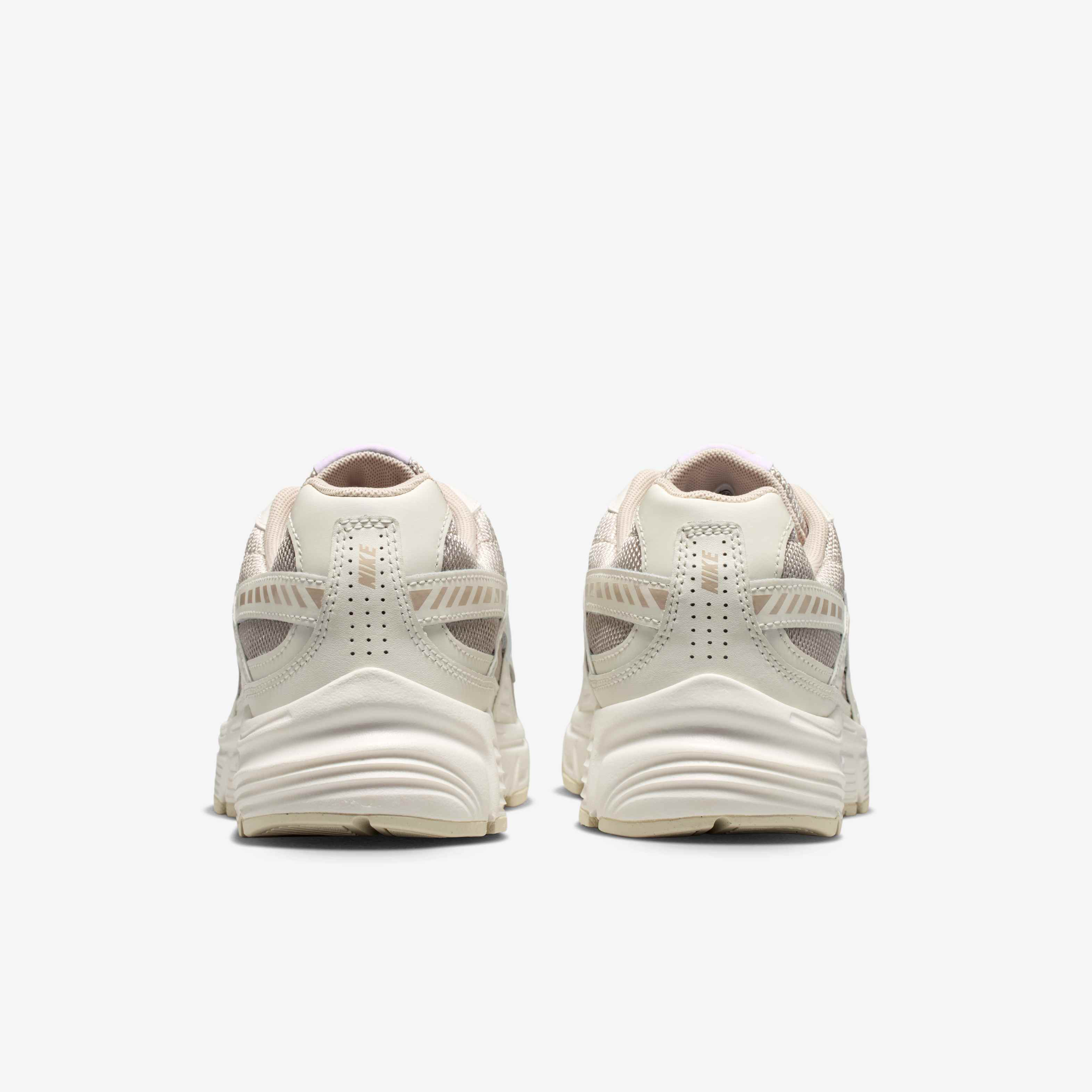 حذاء إنيشيتور image number 5