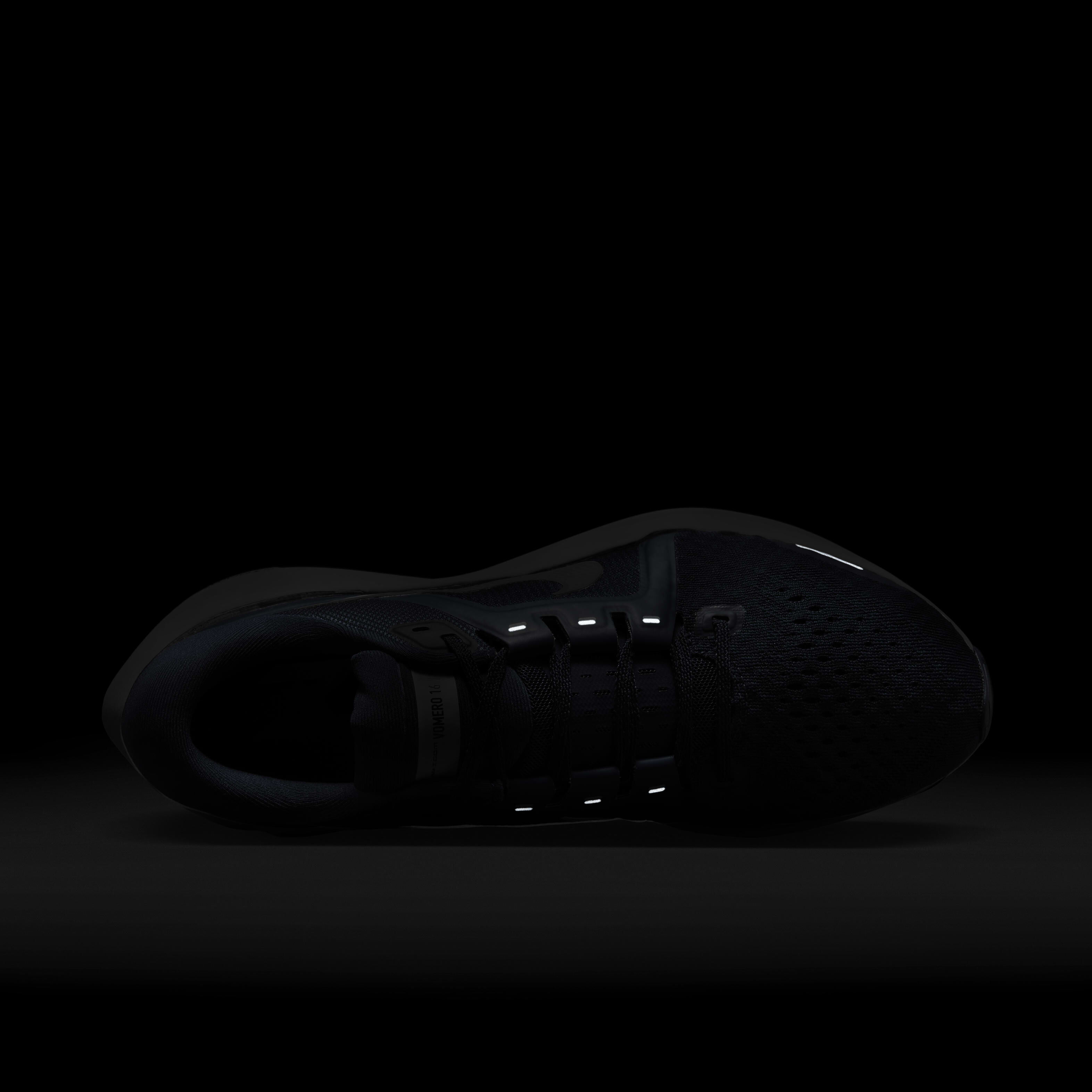 Nike Vomero 16 image number 8