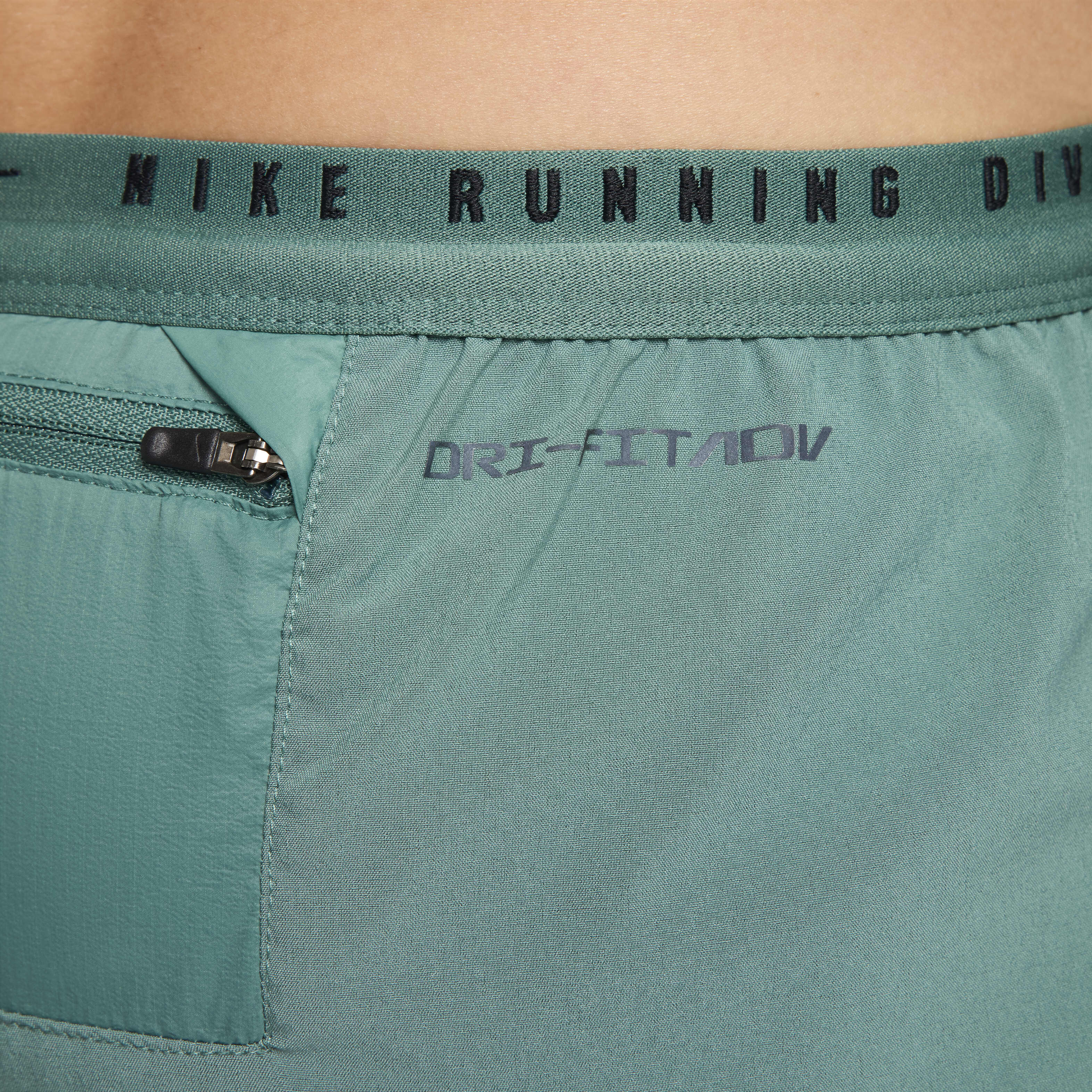 Nike Running Division image number 4