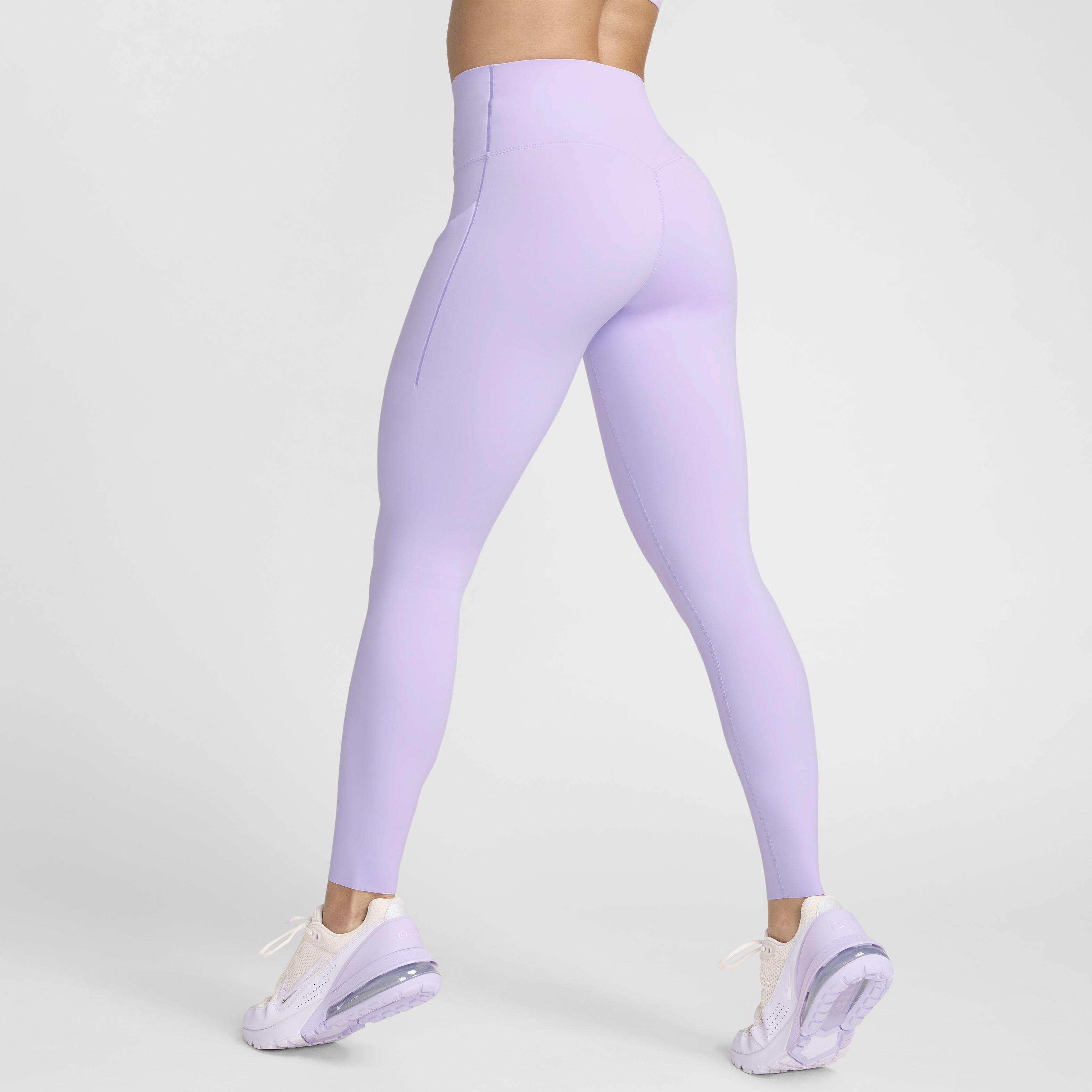 Nike Universa image number 1