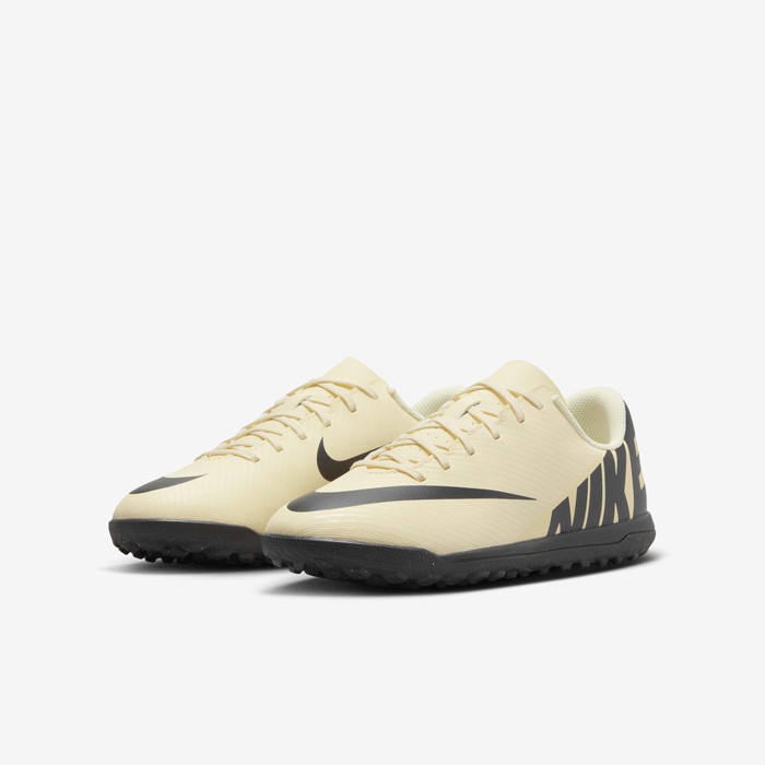 Nike Jr. Mercurial Vapor 15 Club image number 4 Nike Jr. Mercurial Vapor 15 Club image number 4