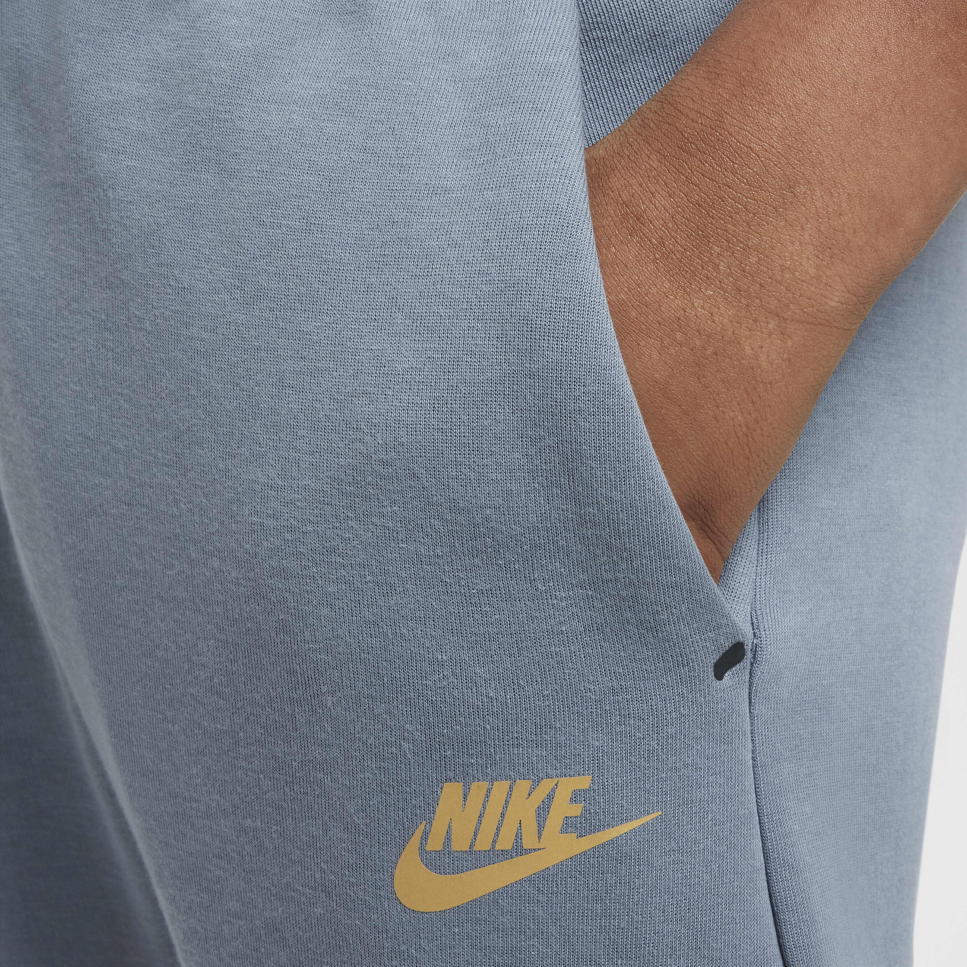 Nike Sportswear Tech Fleece image number 3