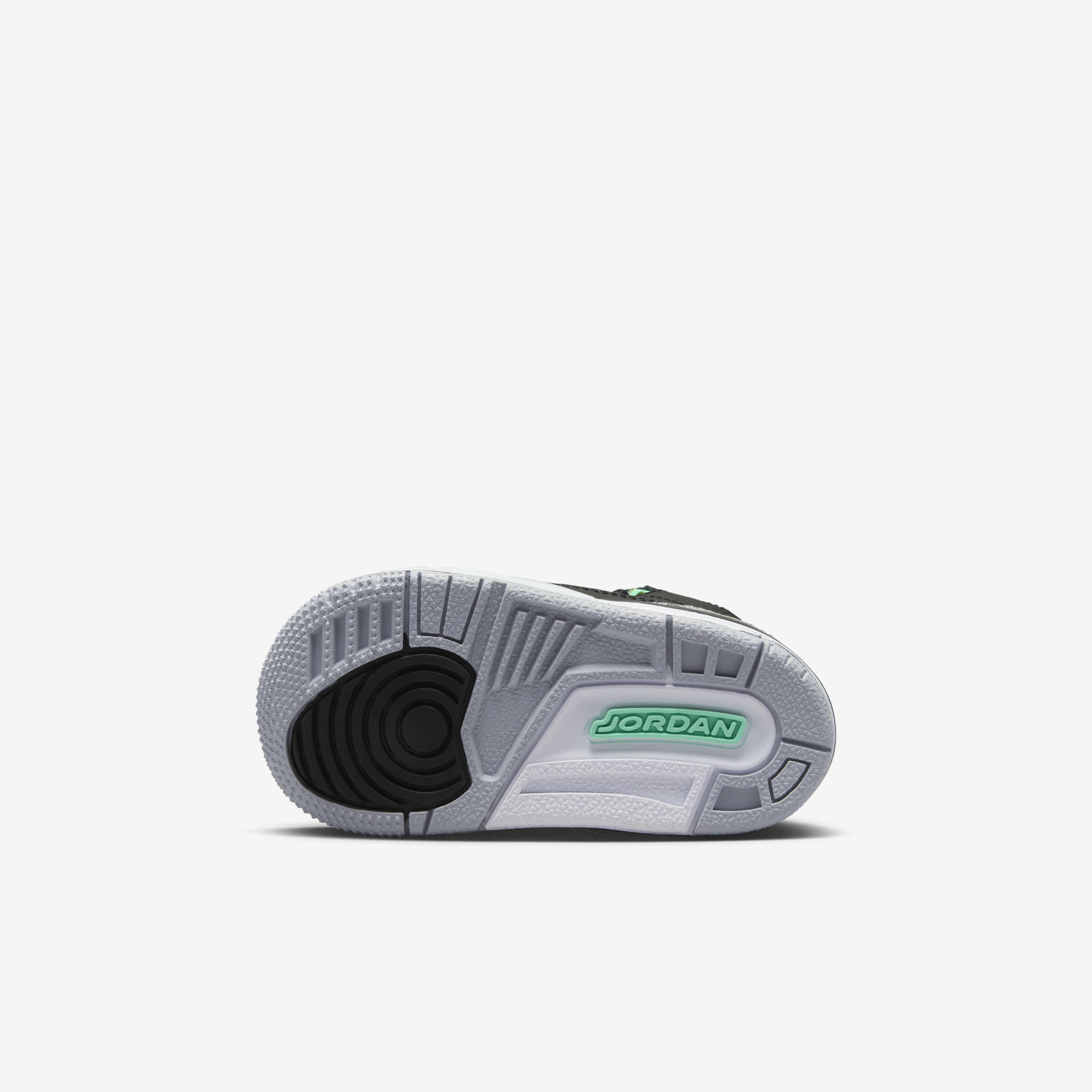 Jordan 3 Retro 'Cement Grey' image number 1