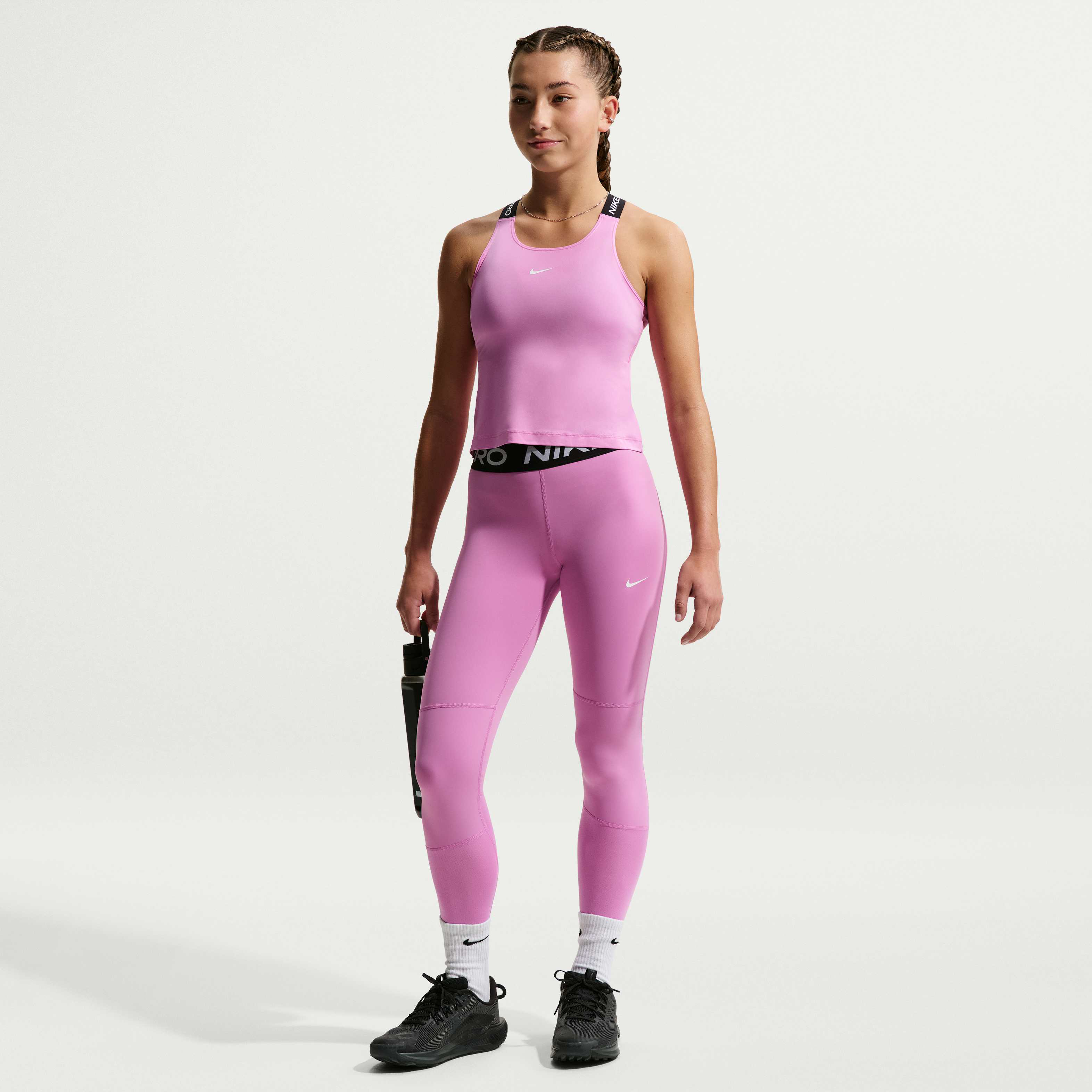 نايكي برو image number 3