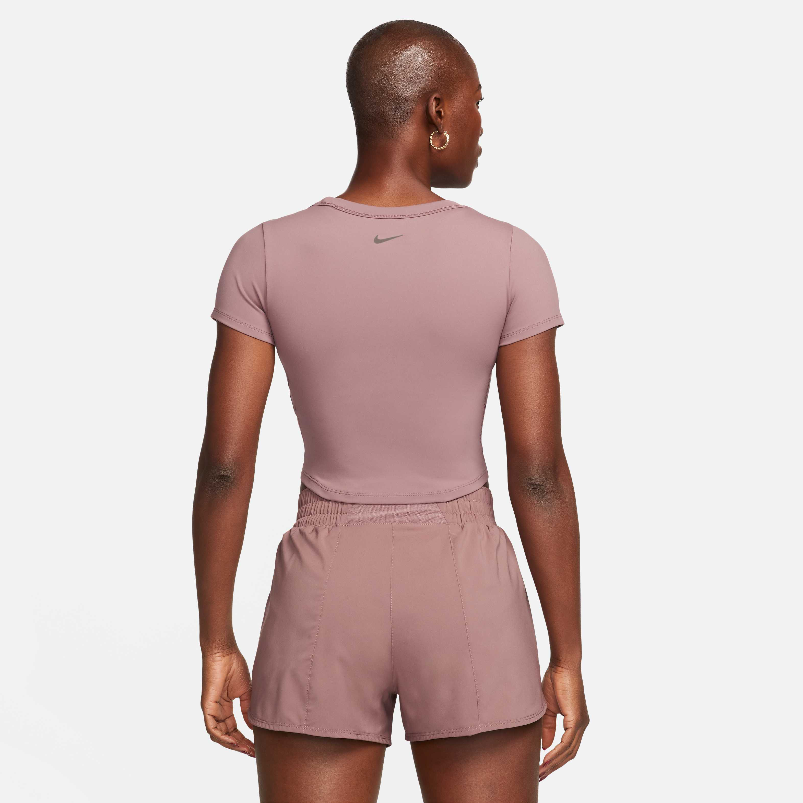 نايكي ون فيتد image number 1