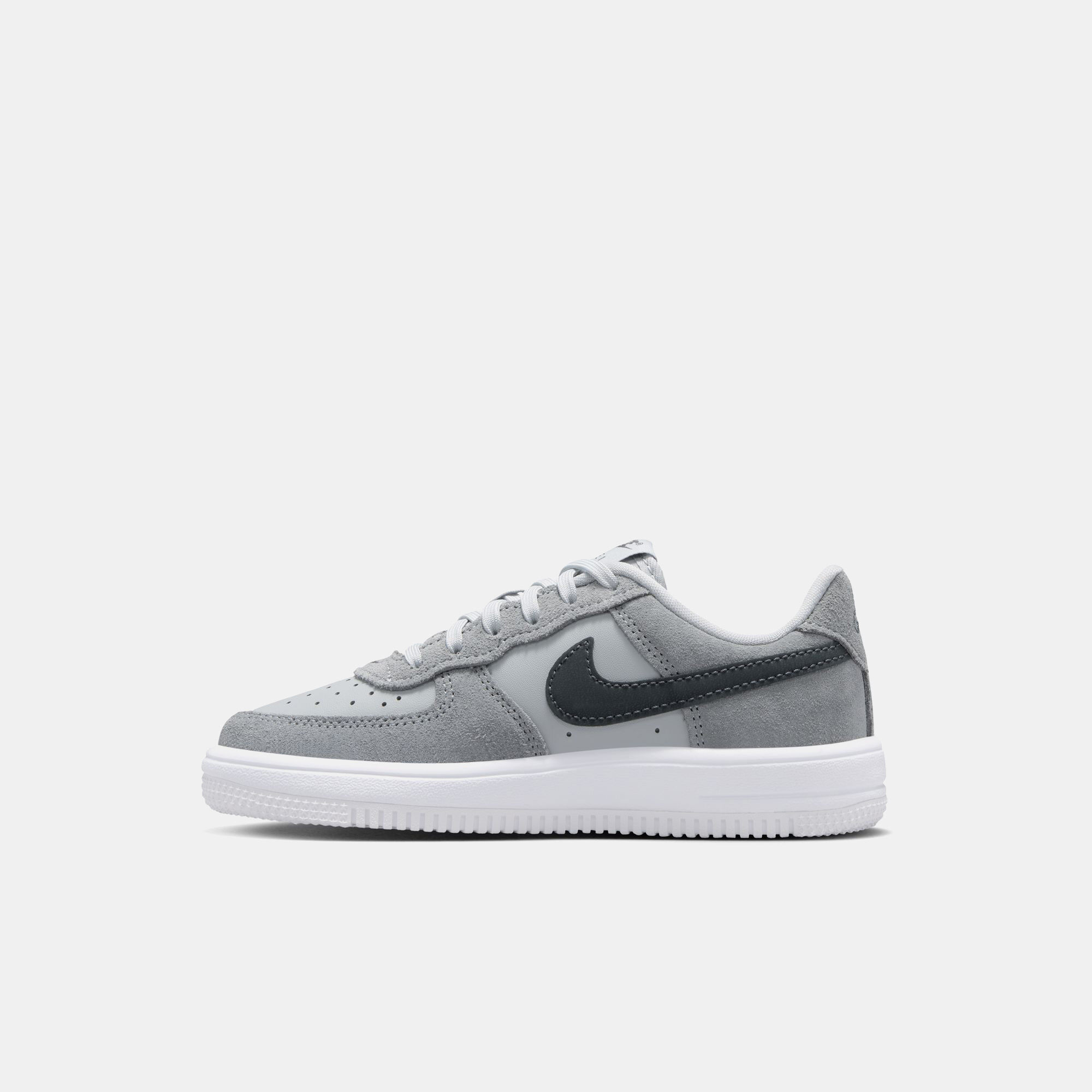 Nike Force 1 Low Essential+ image number 4