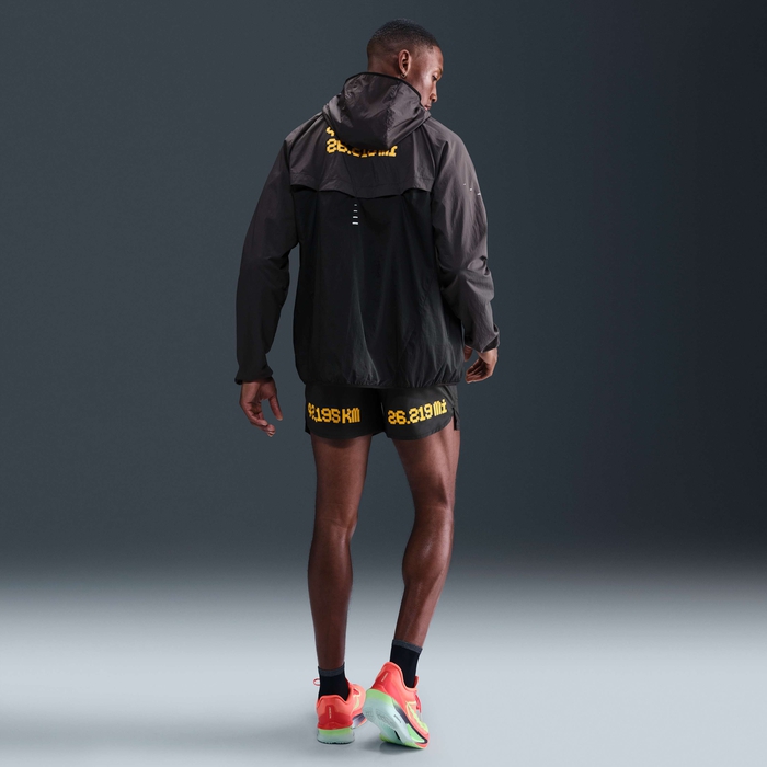 Nike Stride image number 3 Nike Stride image number 3