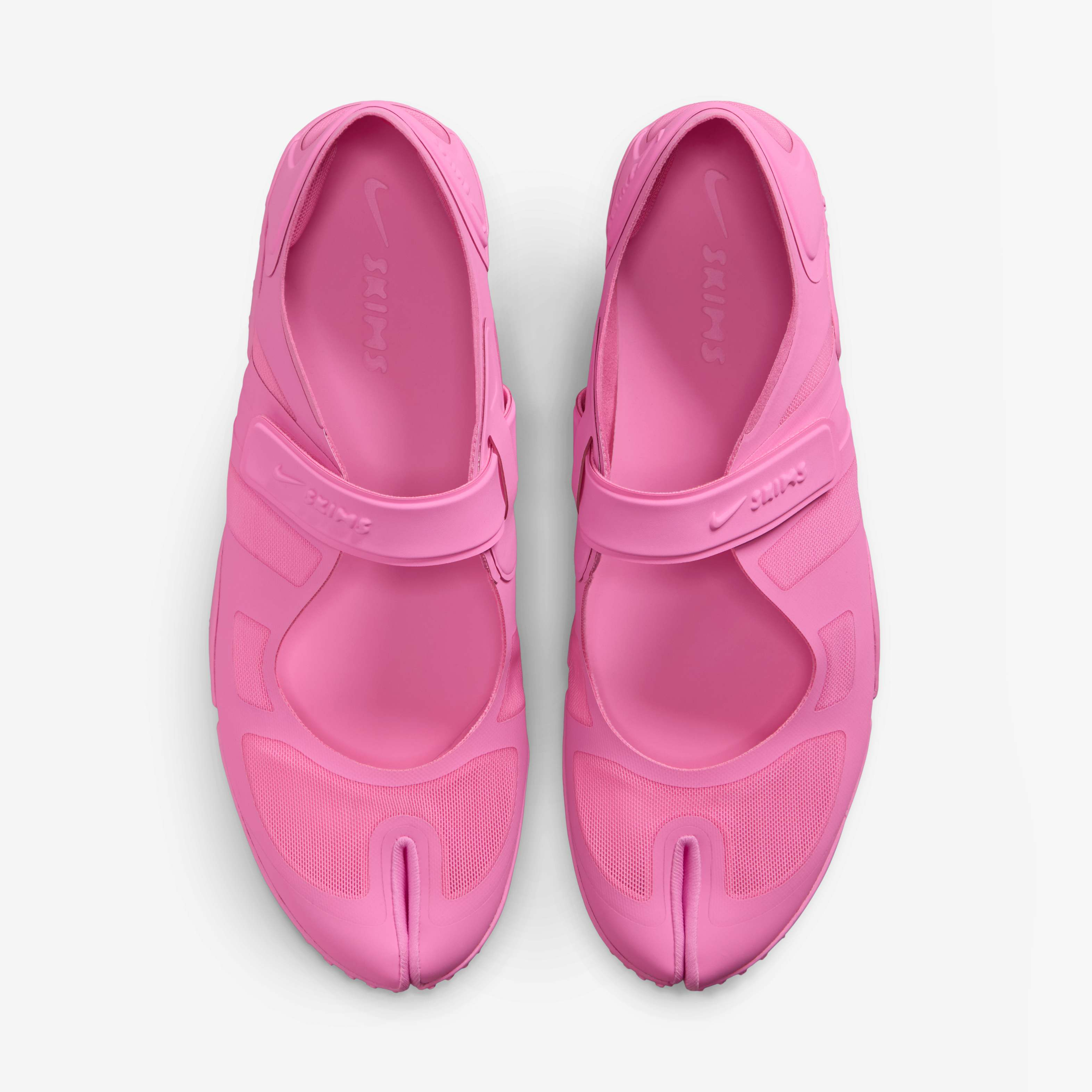 NikeSKIMS Rift Mesh image number 3