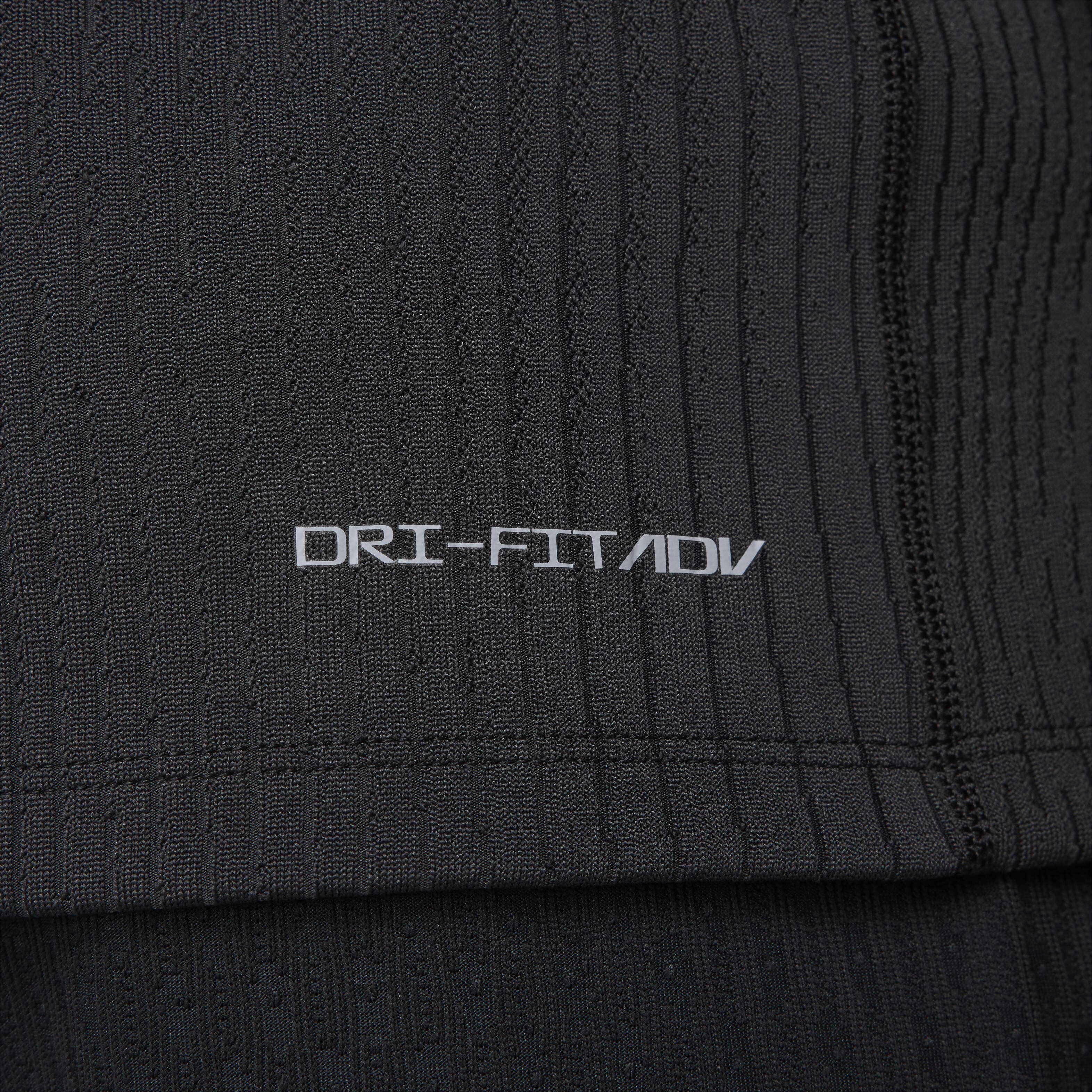 F.C. Barcelona Strike Elite image number 5