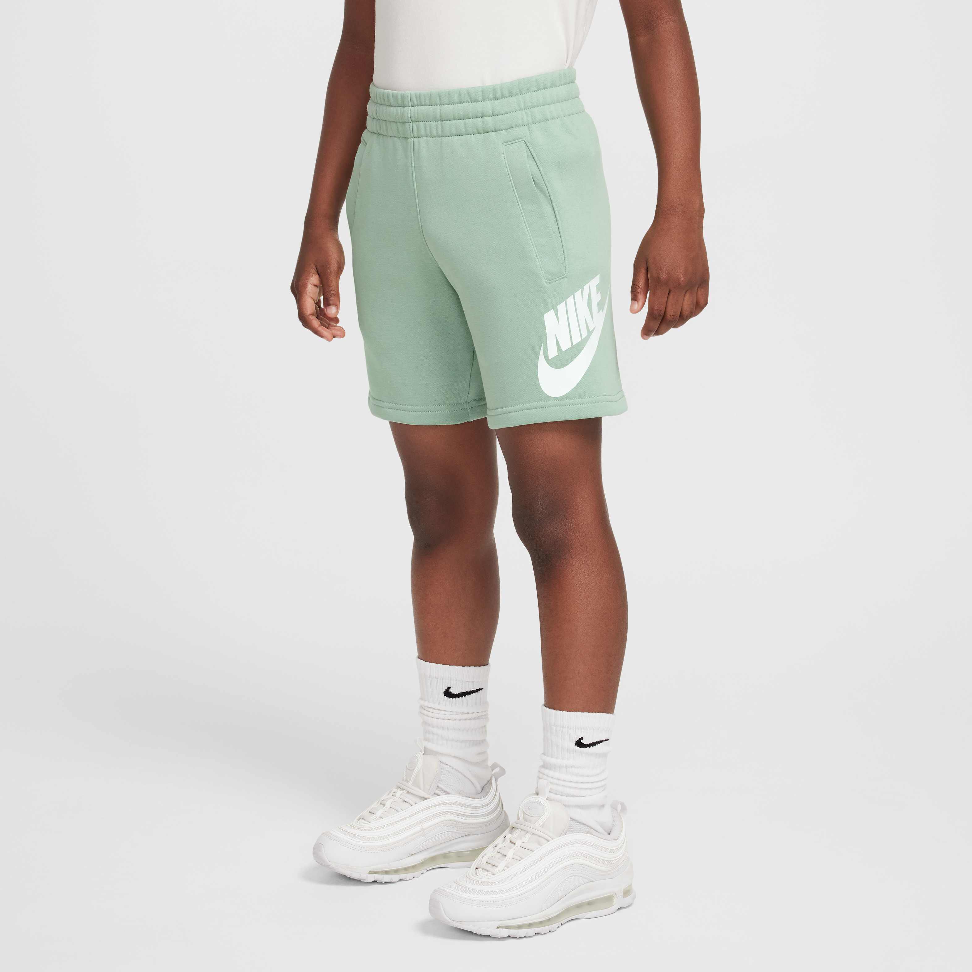 نايكي سبورتسوير كلوب فليس image number 0