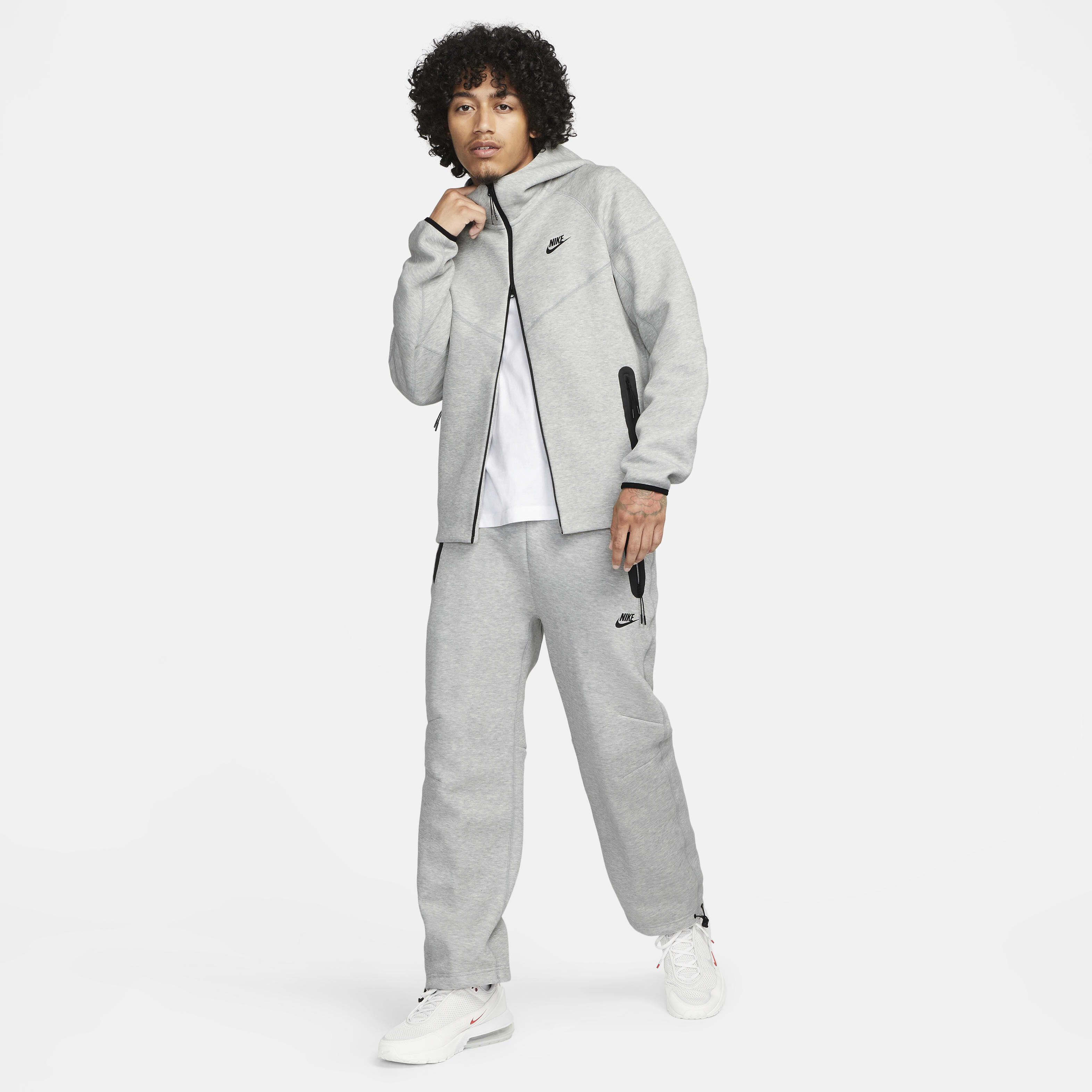 Nike tracksuit tech shop