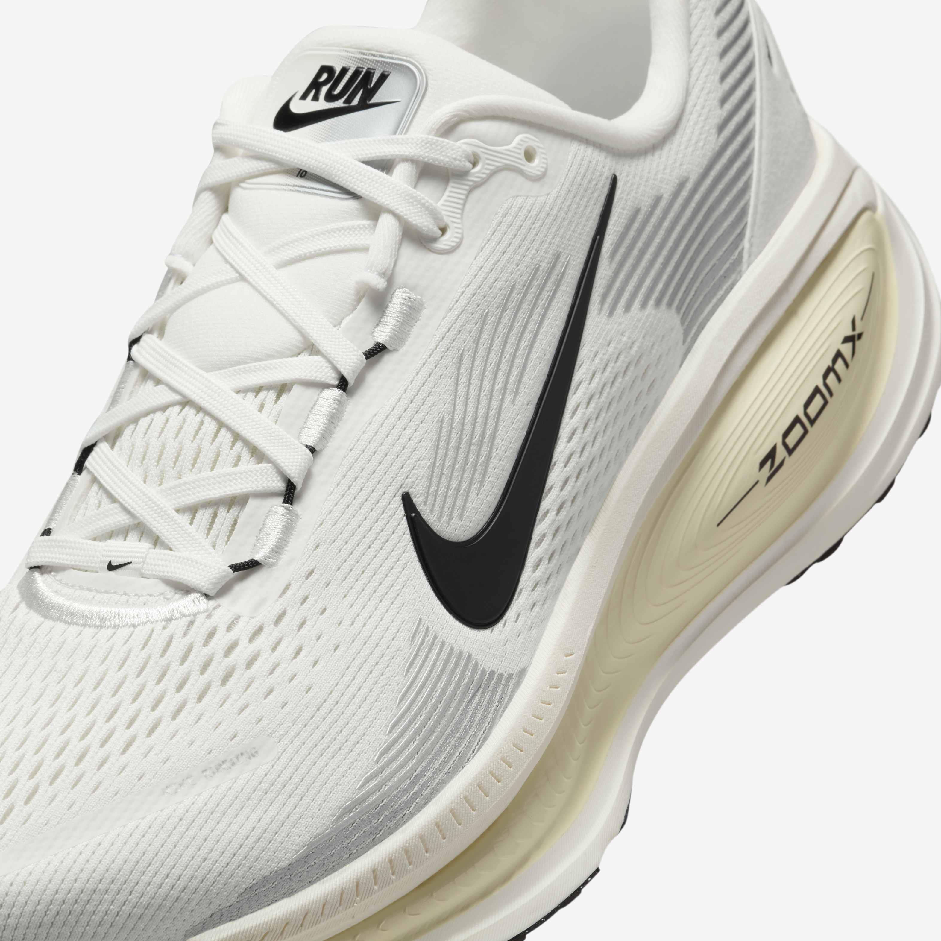 Nike Vomero 18 image number 6