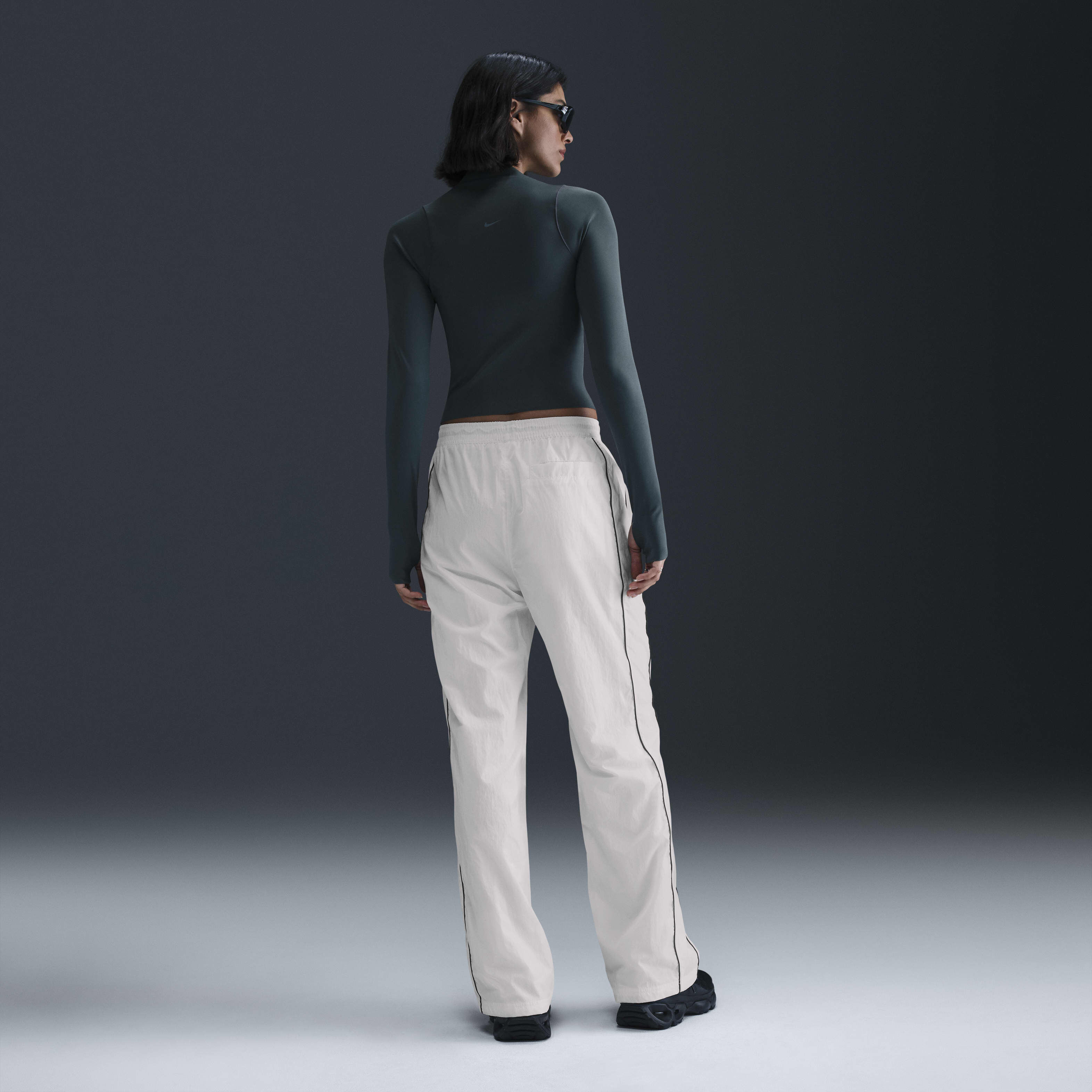 Nike Windrunner image number 3