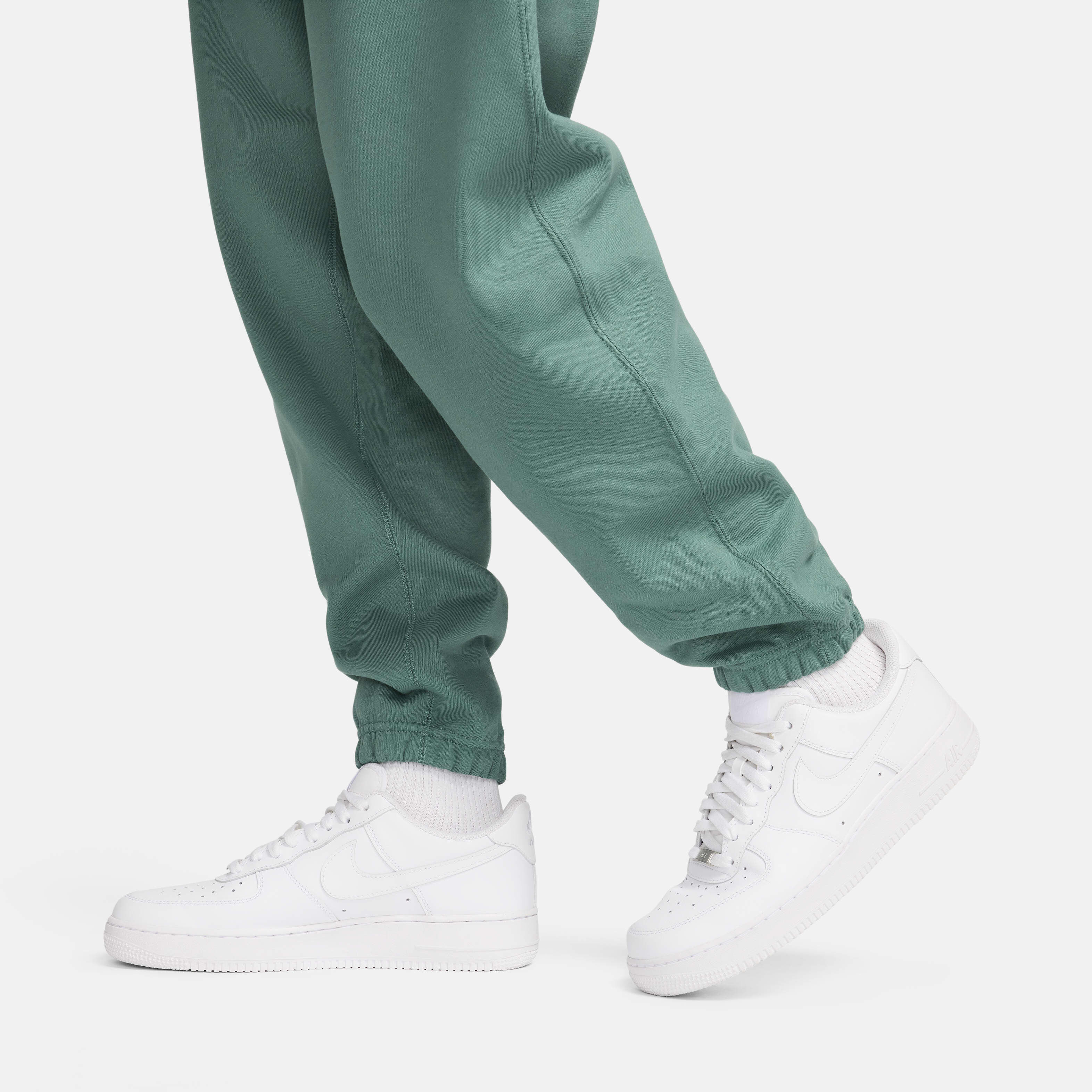 نايكي سولو سووش image number 4