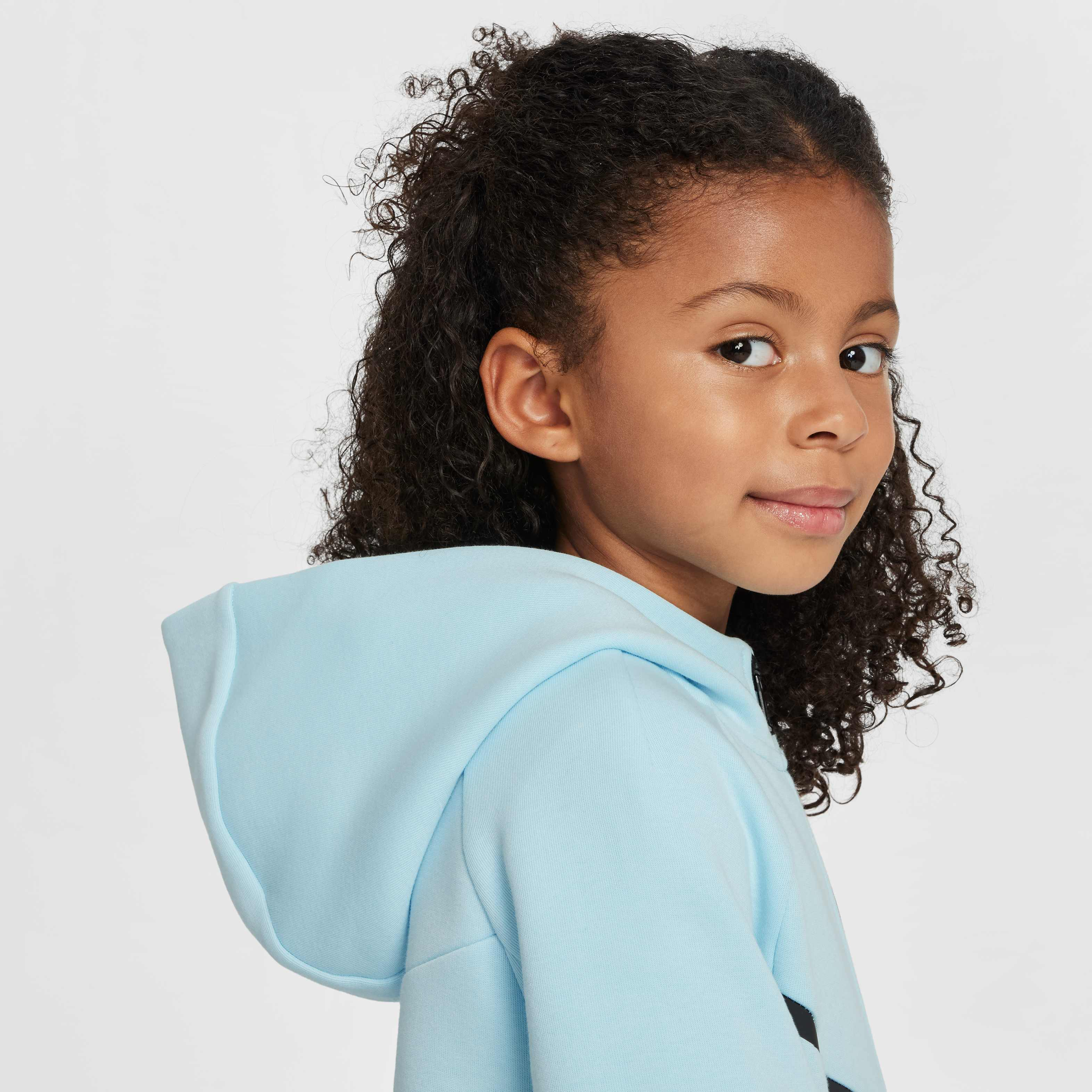 نايكي سبورتسوير image number 6