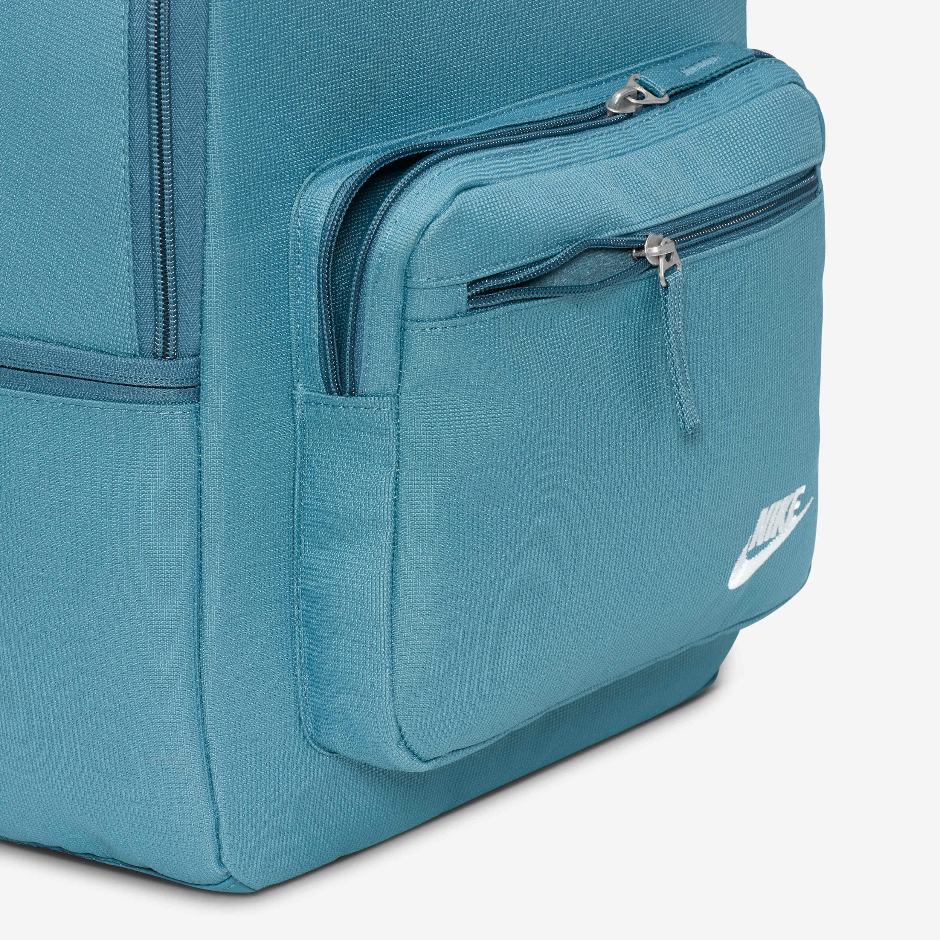 Nike Heritage image number 5