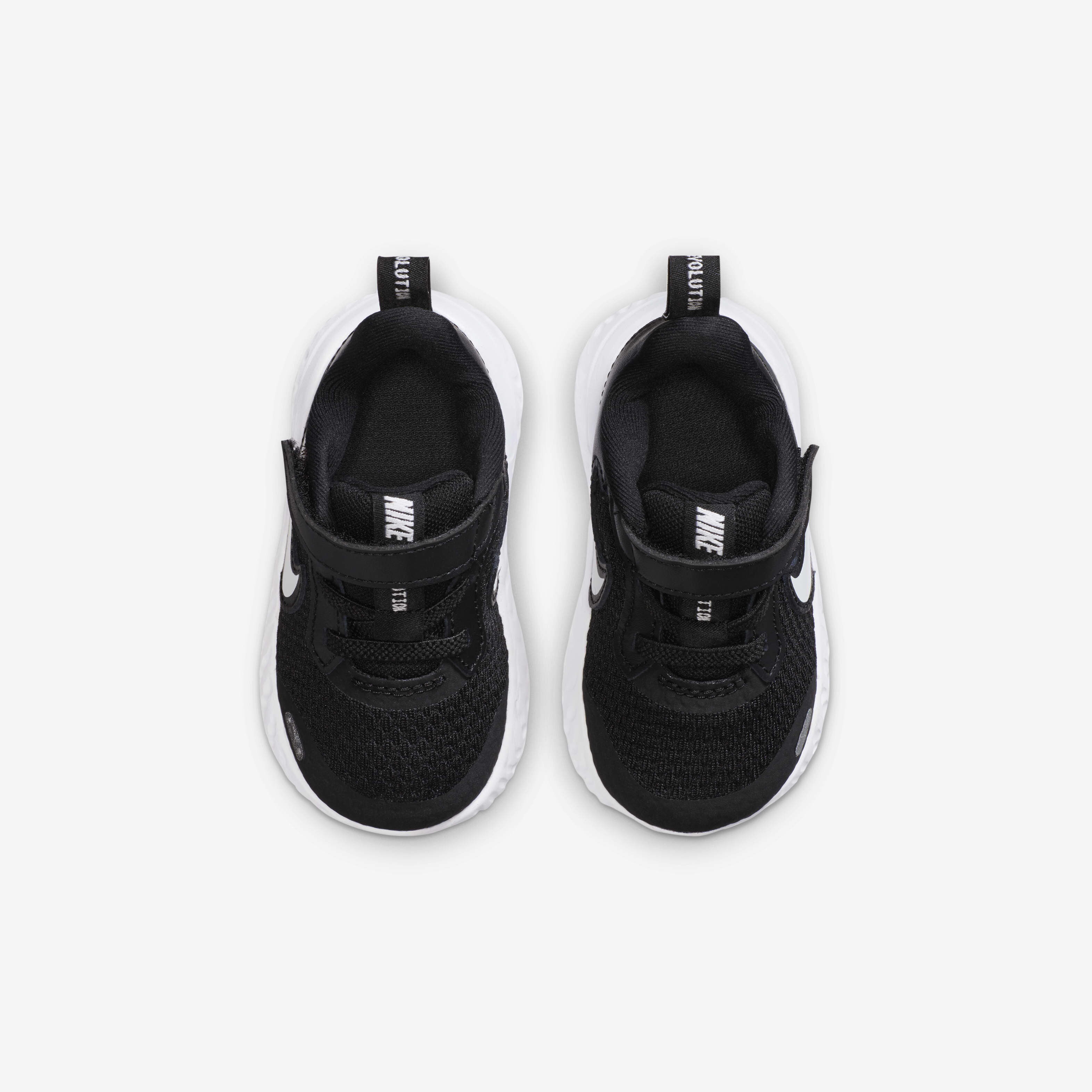 Nike Revolution 5 image number 3