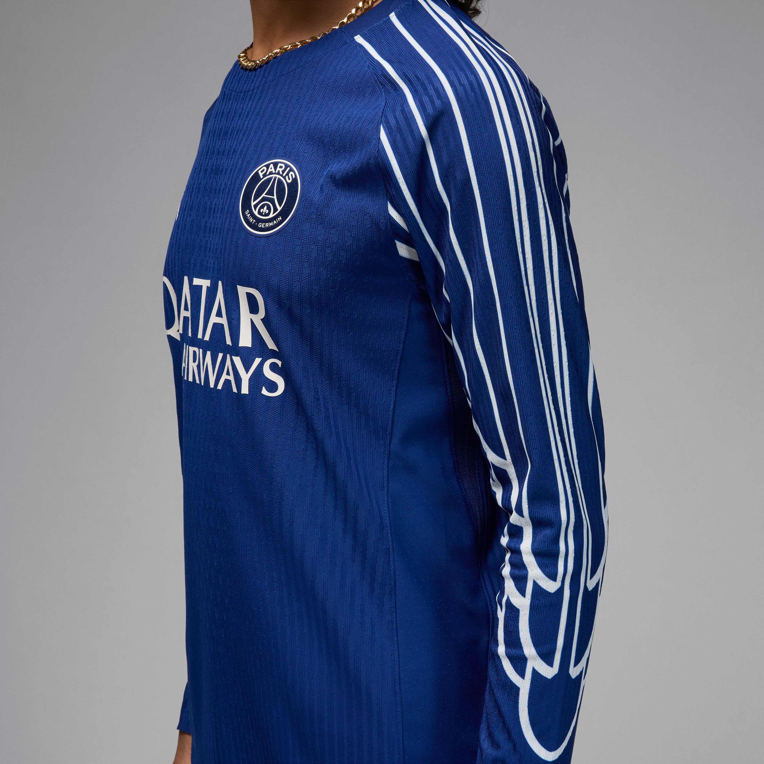 Nike Paris Saint-Germain シャツ L Paris Saint-Germain Men's Nike Soccer T-Shirt. Nike.com