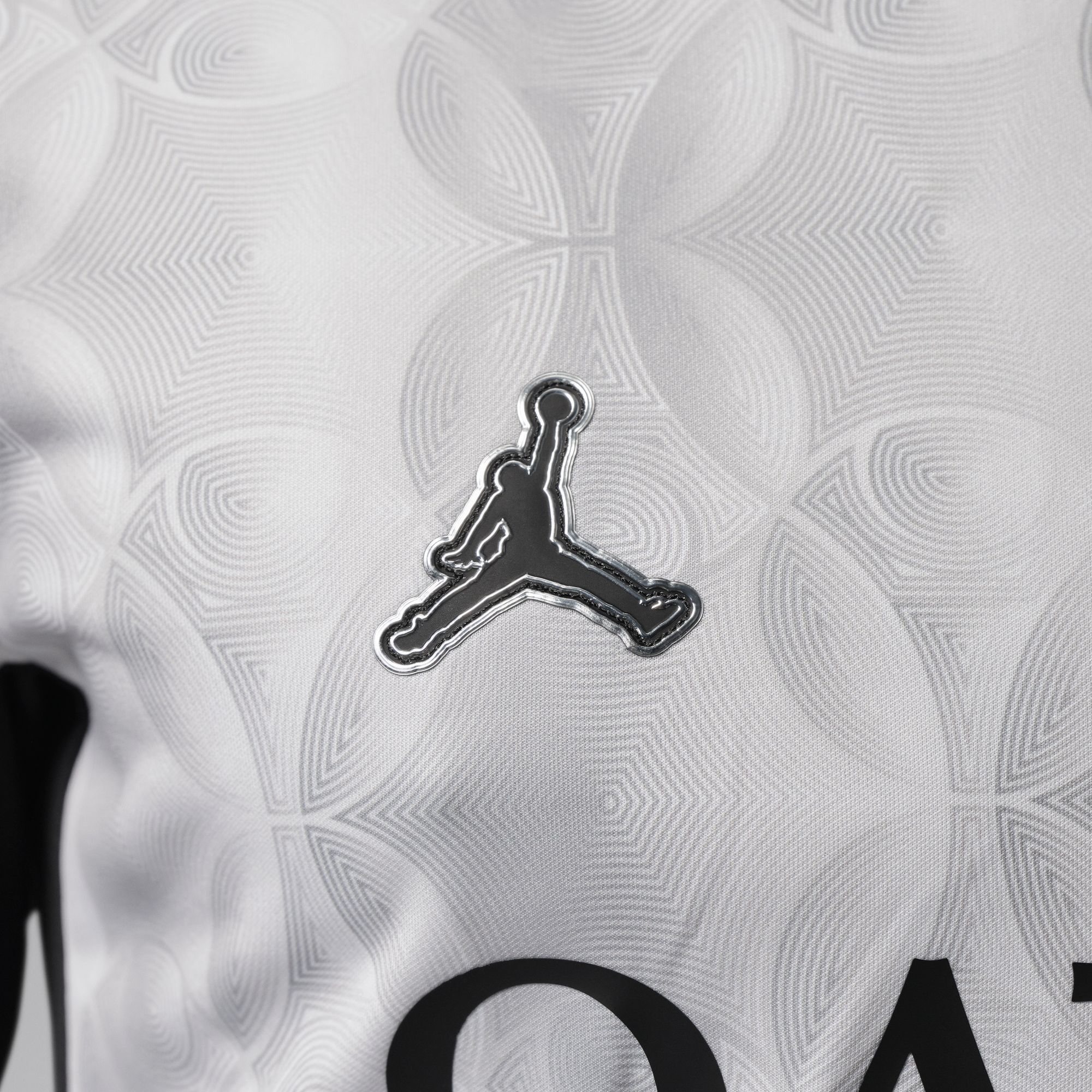 Paris Saint-Germain Academy Pro Night Edition image number 2