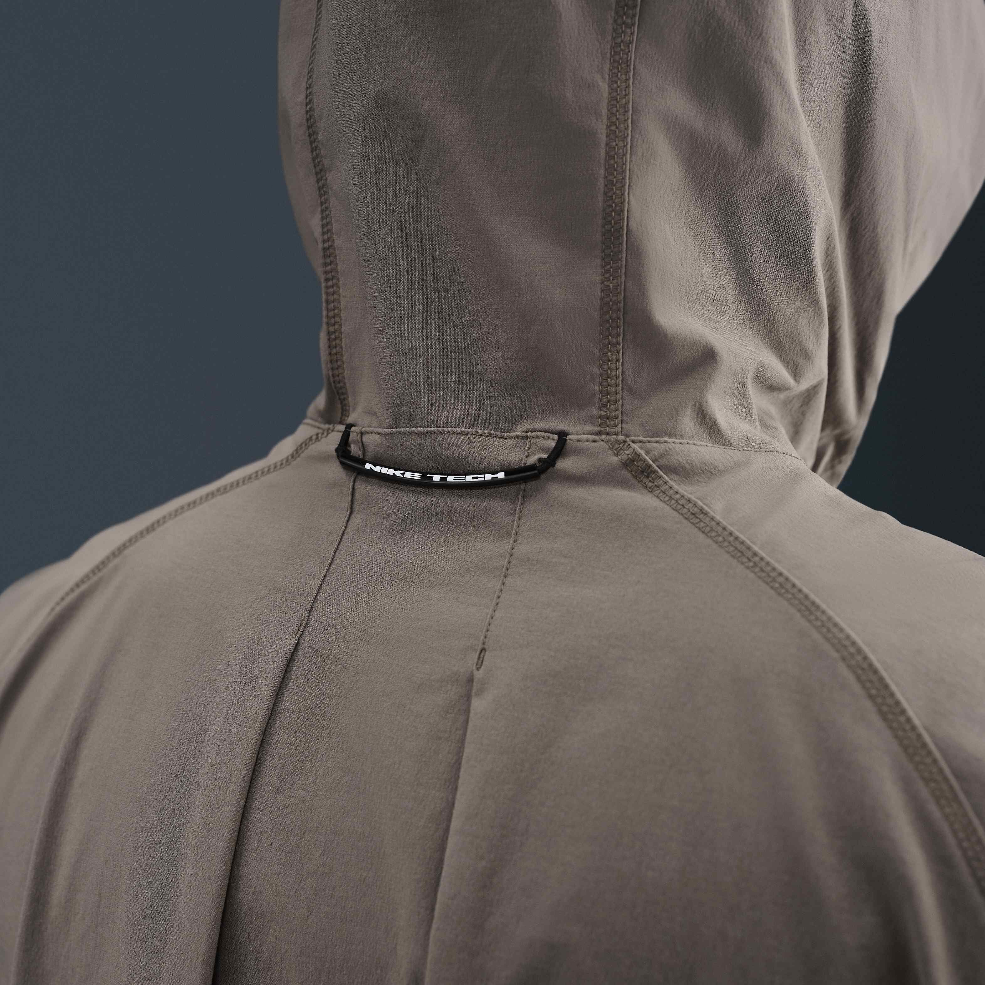 نايكي تيك image number 5