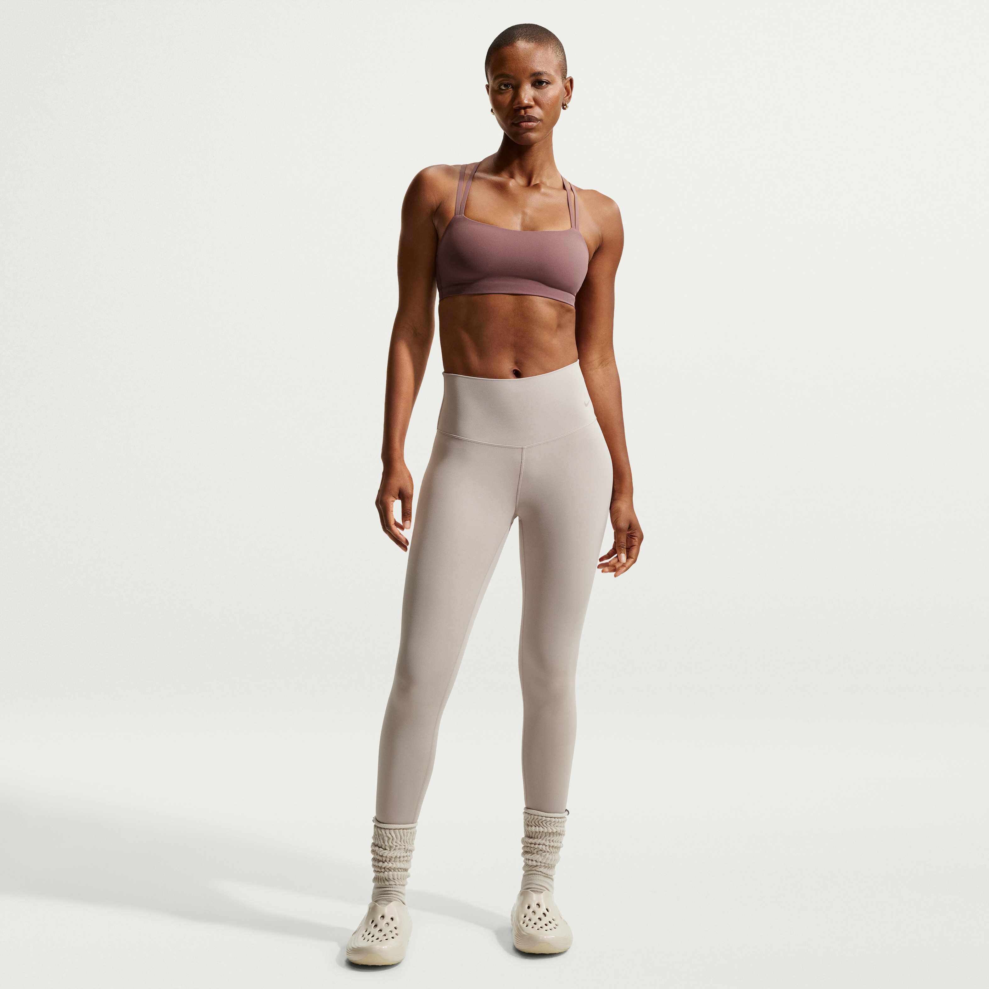 Nike Zenvy Strappy image number 3