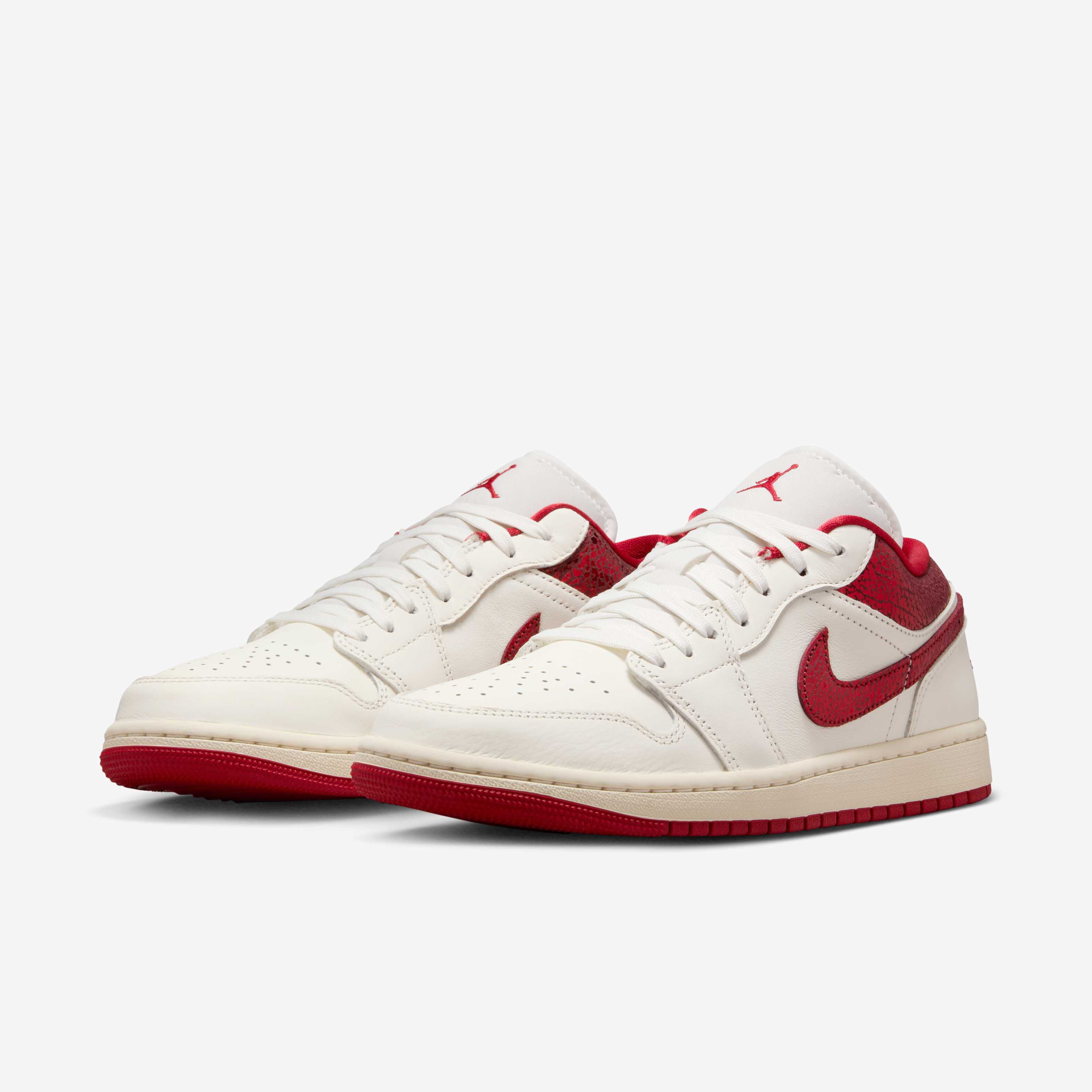 Air Jordan 1 Low SE image number 4