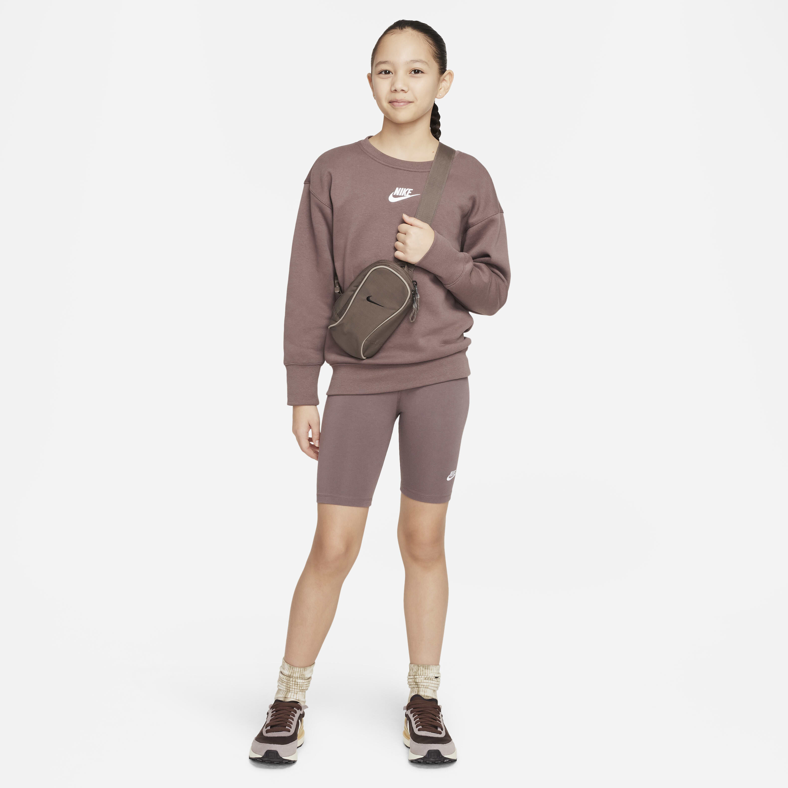 نايكي سبورتسوير image number 4