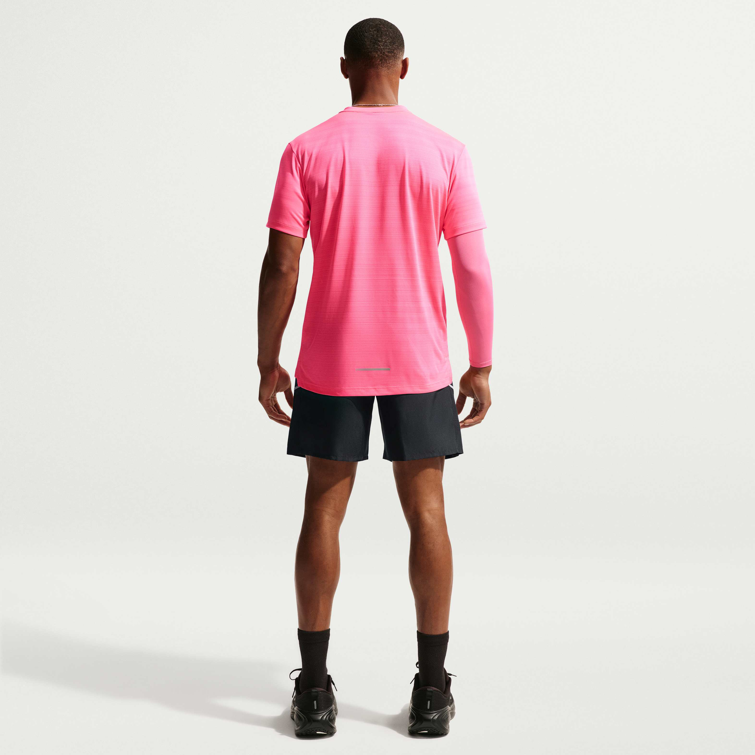 نايكي ميلر image number 4