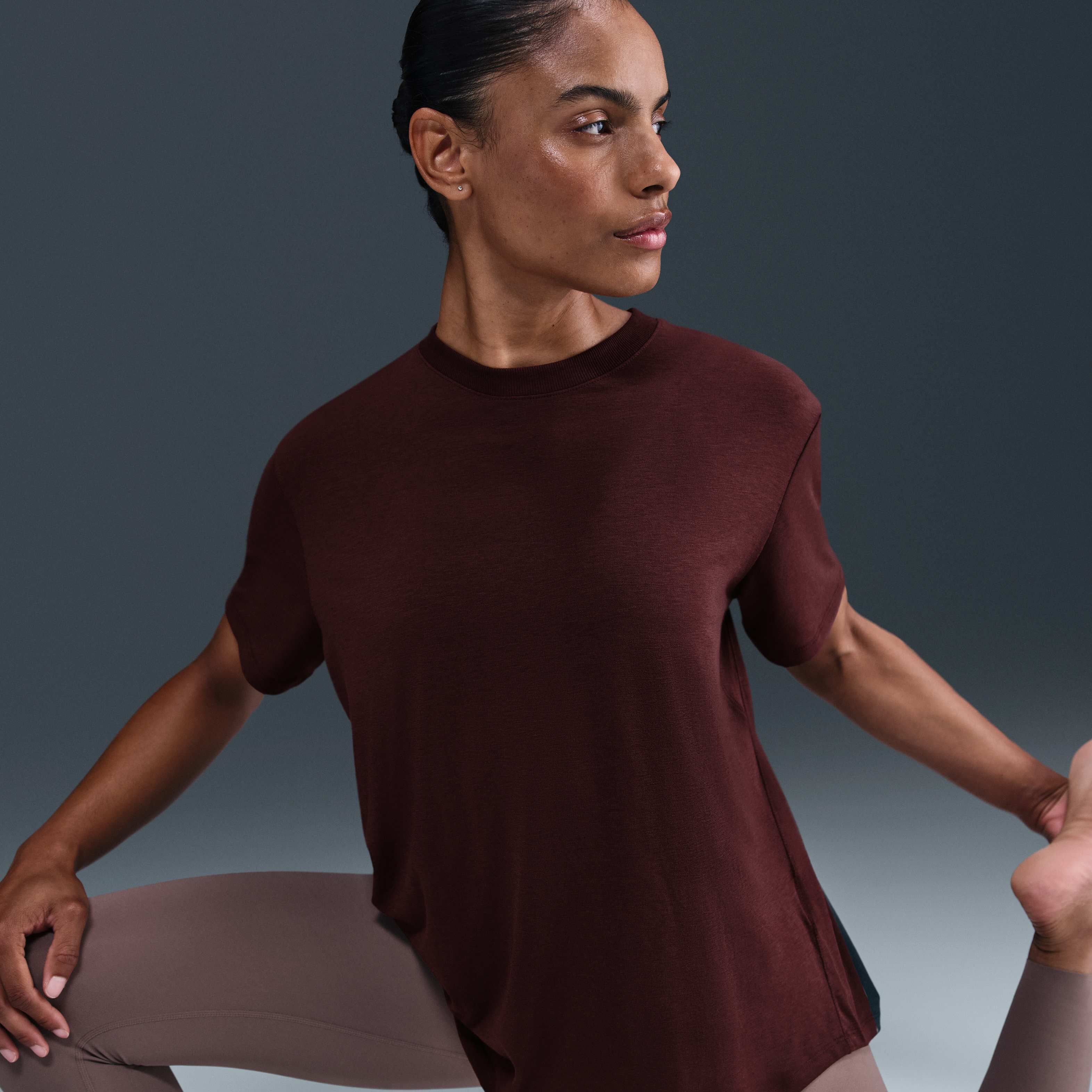 Nike One Relaxed image number 2