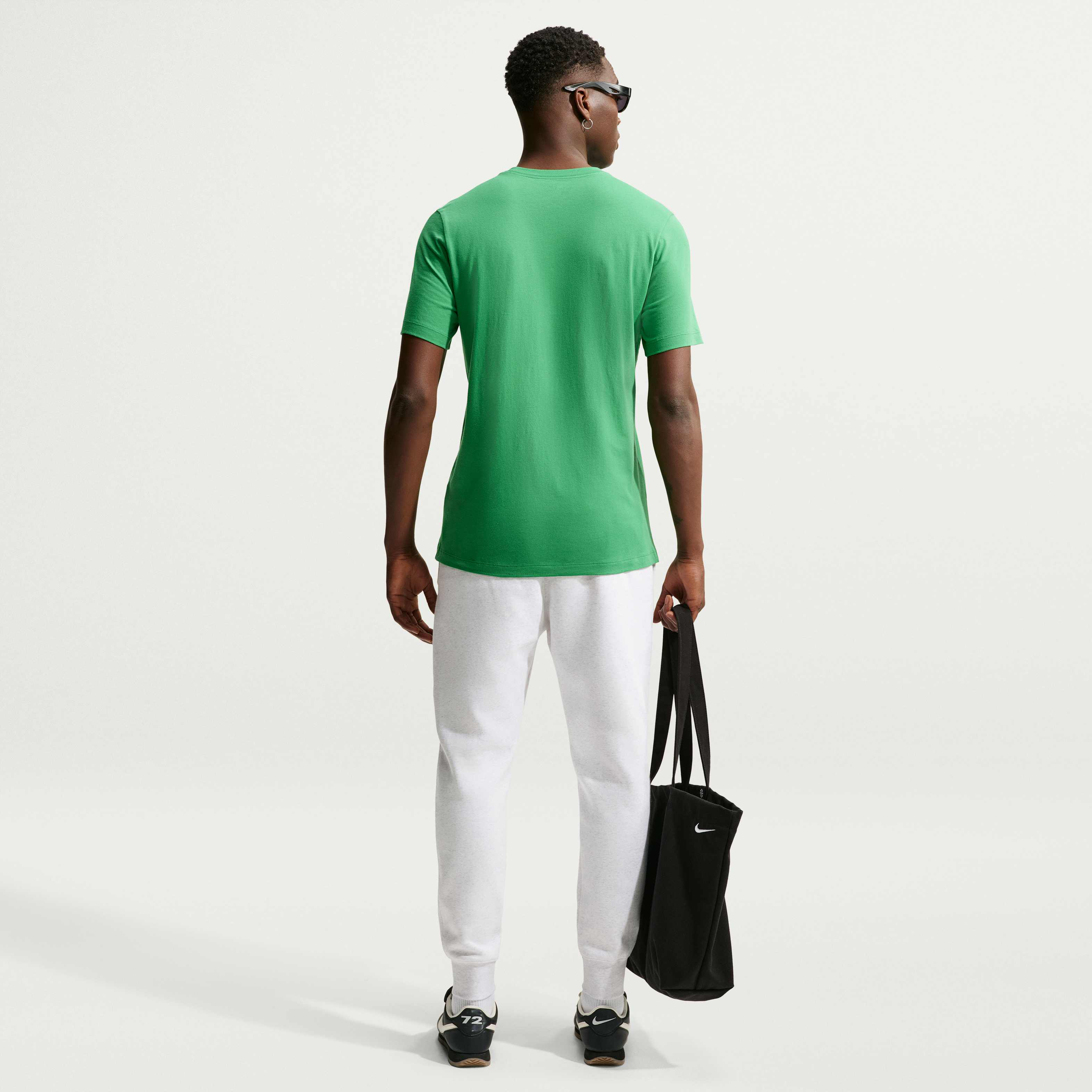 نايكي سبورتسوير كلوب image number 14