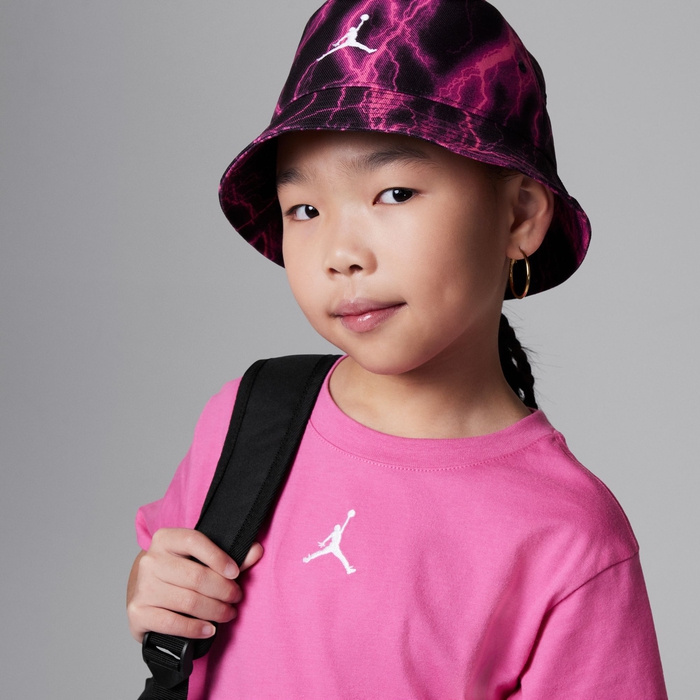 Jordan Essentials Tee image number 1 Jordan Essentials Tee image number 1