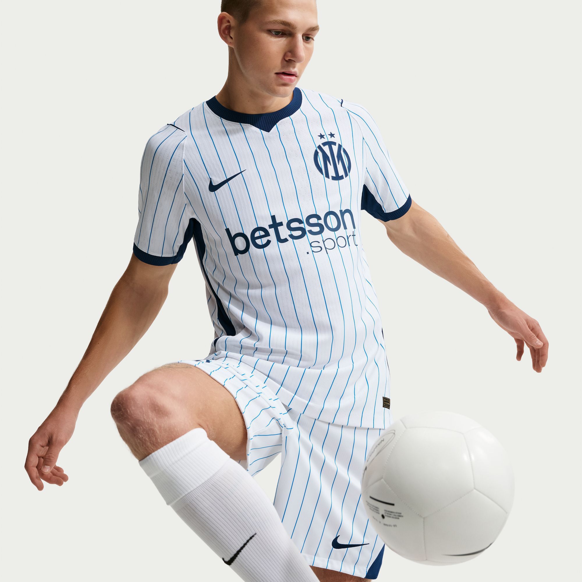 Inter Milan 2026/27 Match Away image number 7