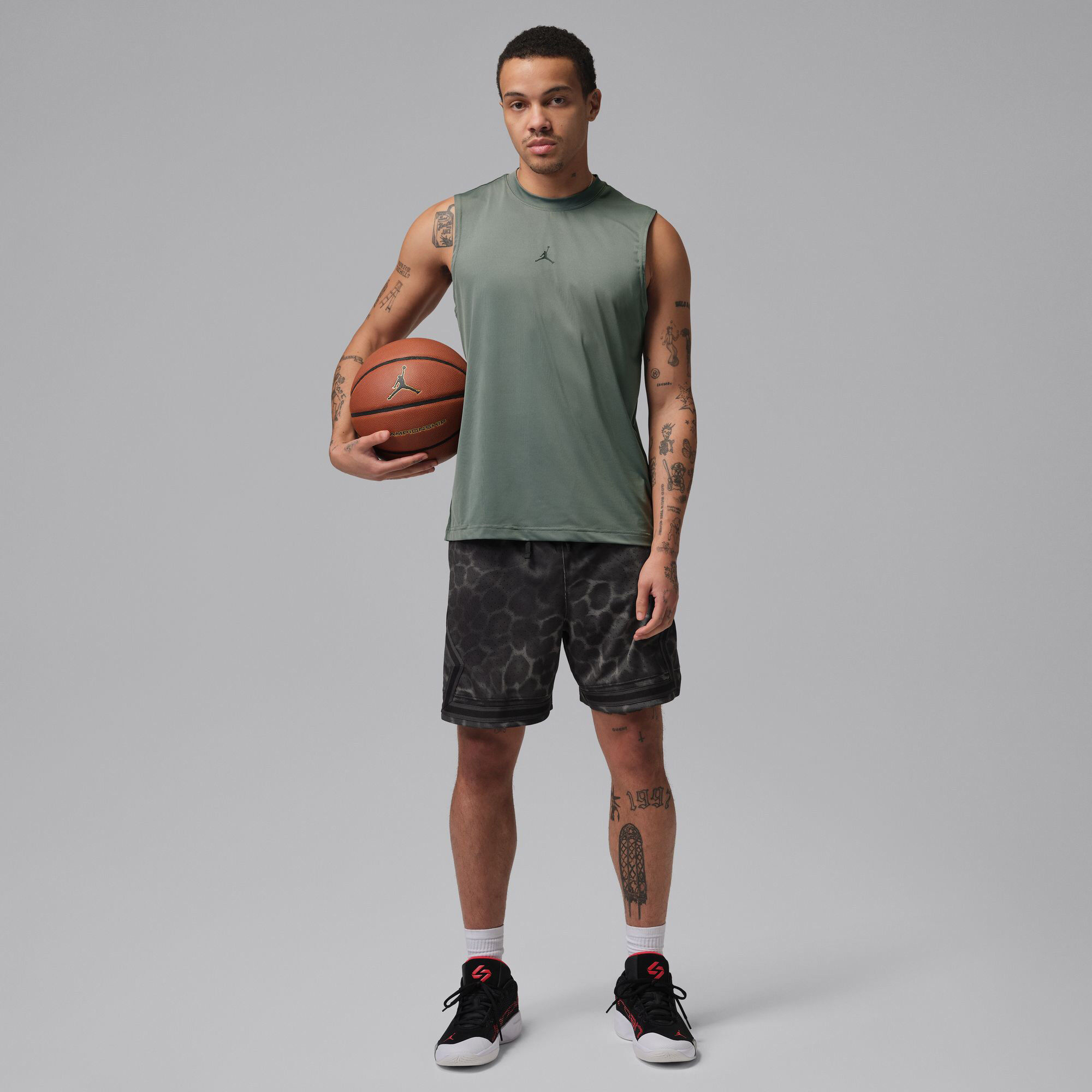 جوردن سبورت اسينشالز image number 3