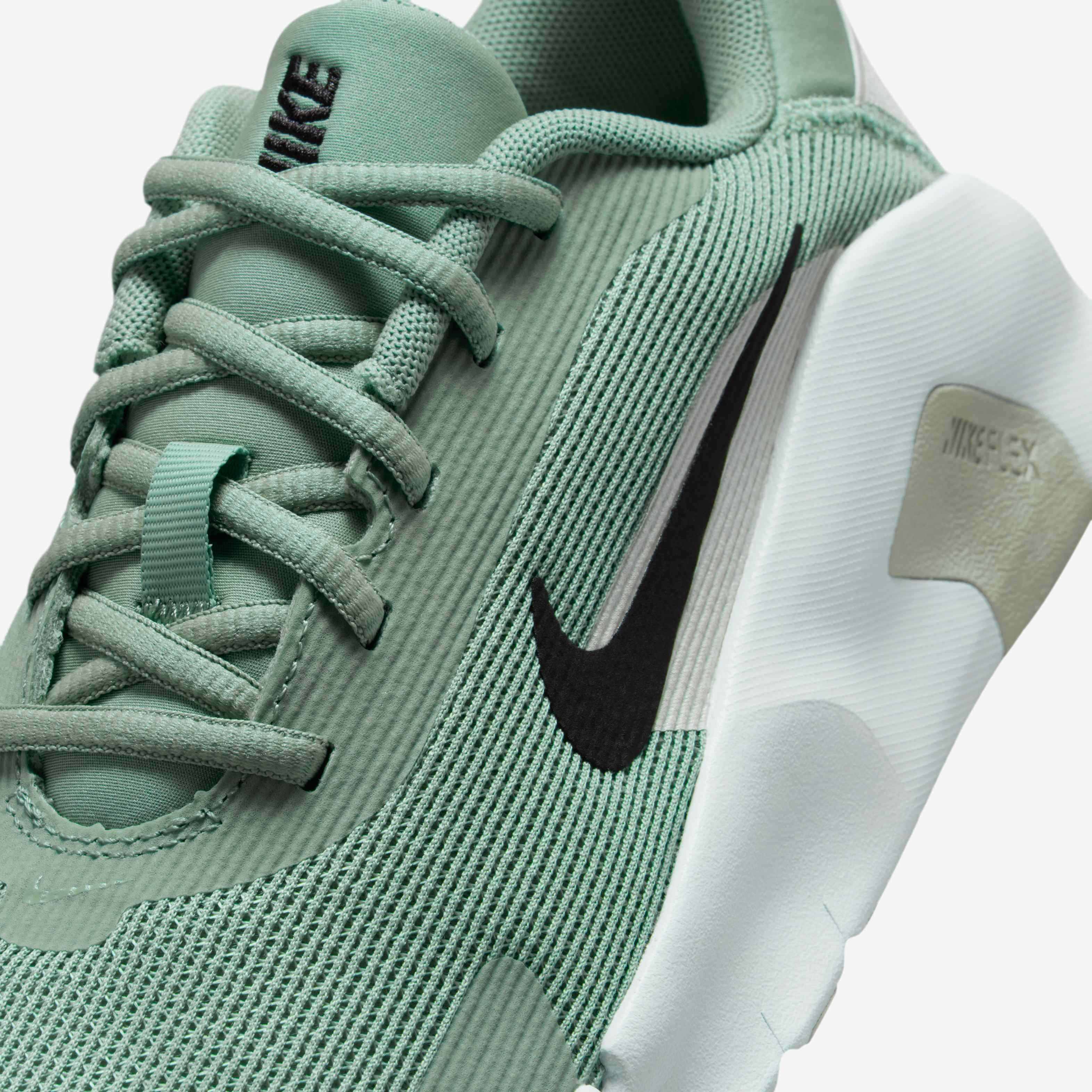 Nike Flex Train image number 6