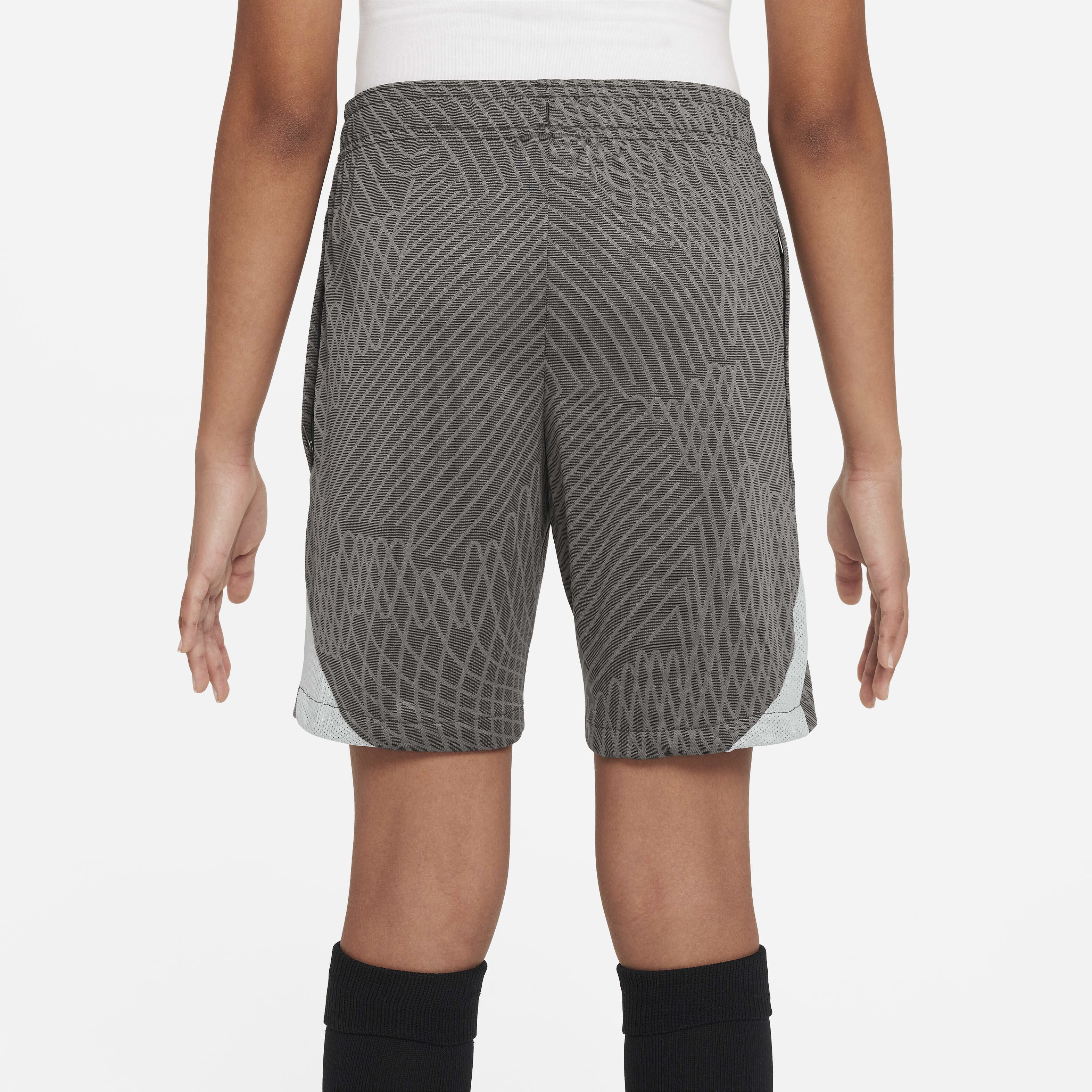 ليفربول F.C. سترايك image number 2