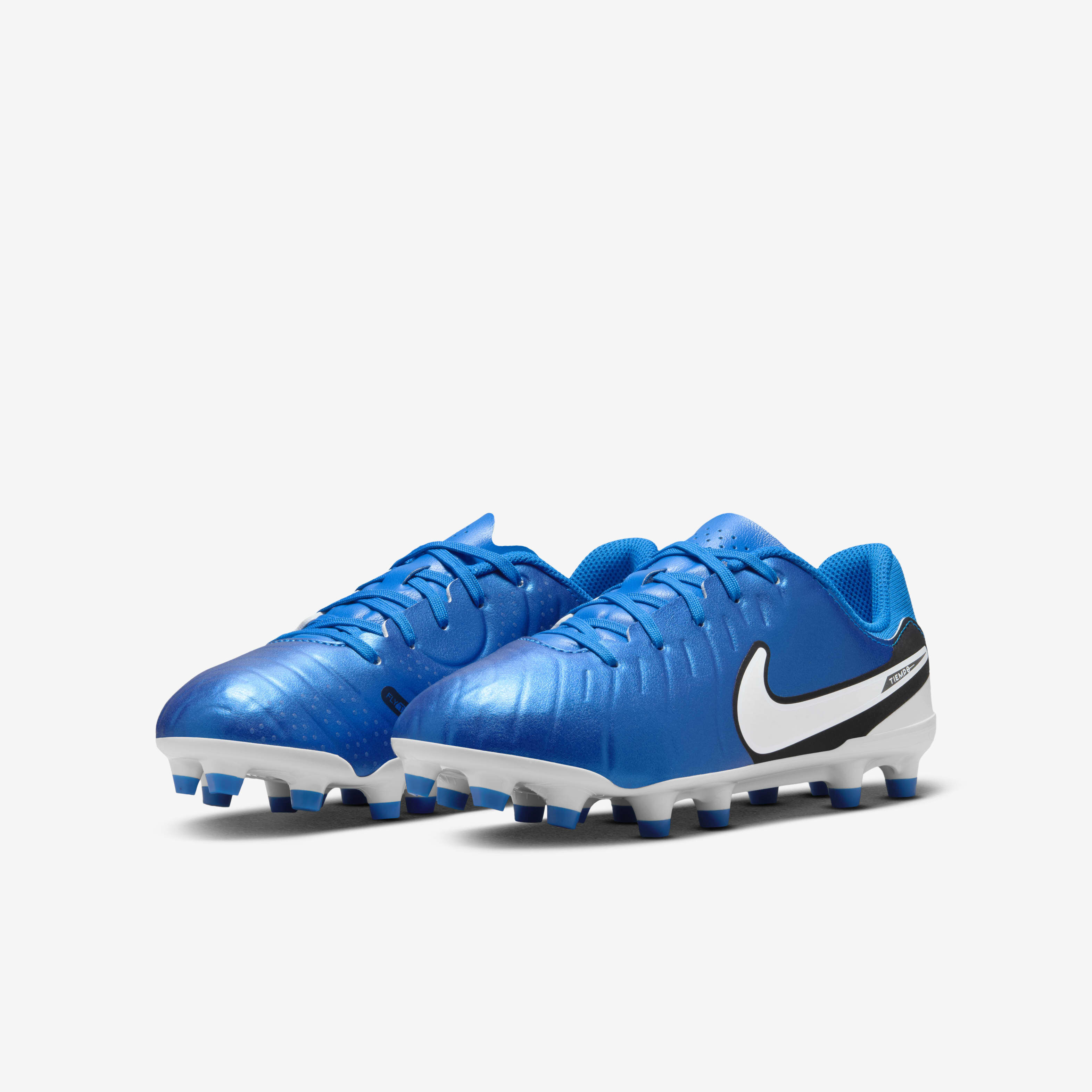 Nike Jr. Tiempo Legend 10 Academy image number 4