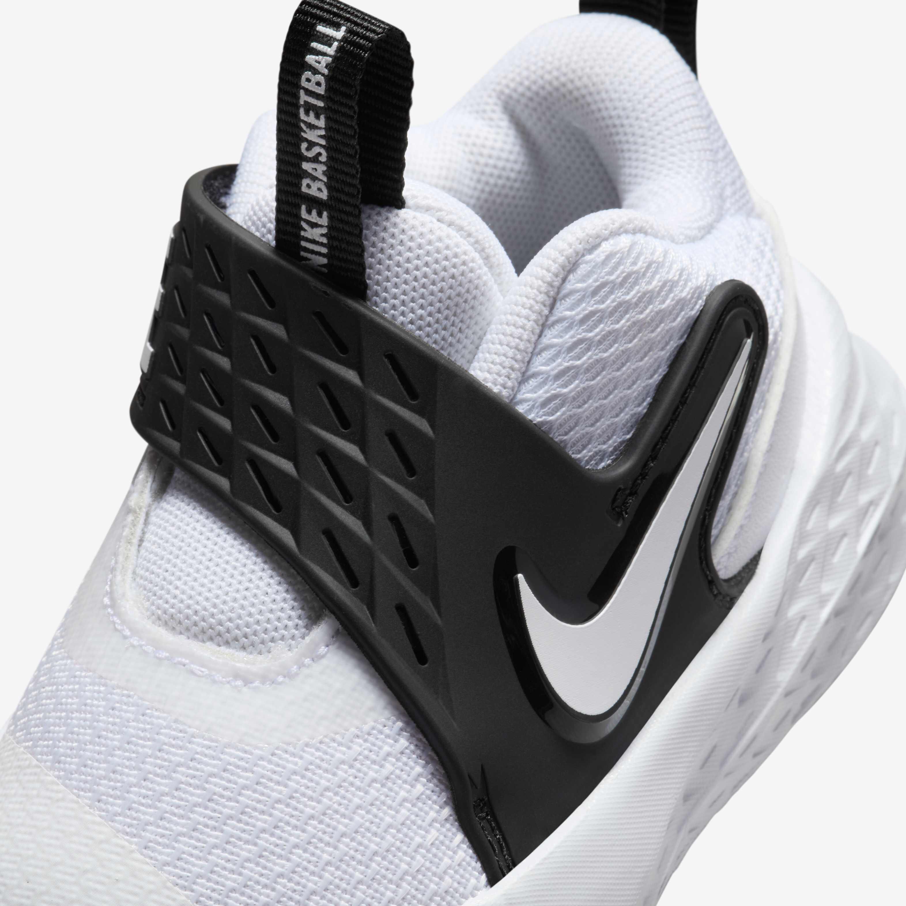 Nike Team Hustle D 12 image number 6