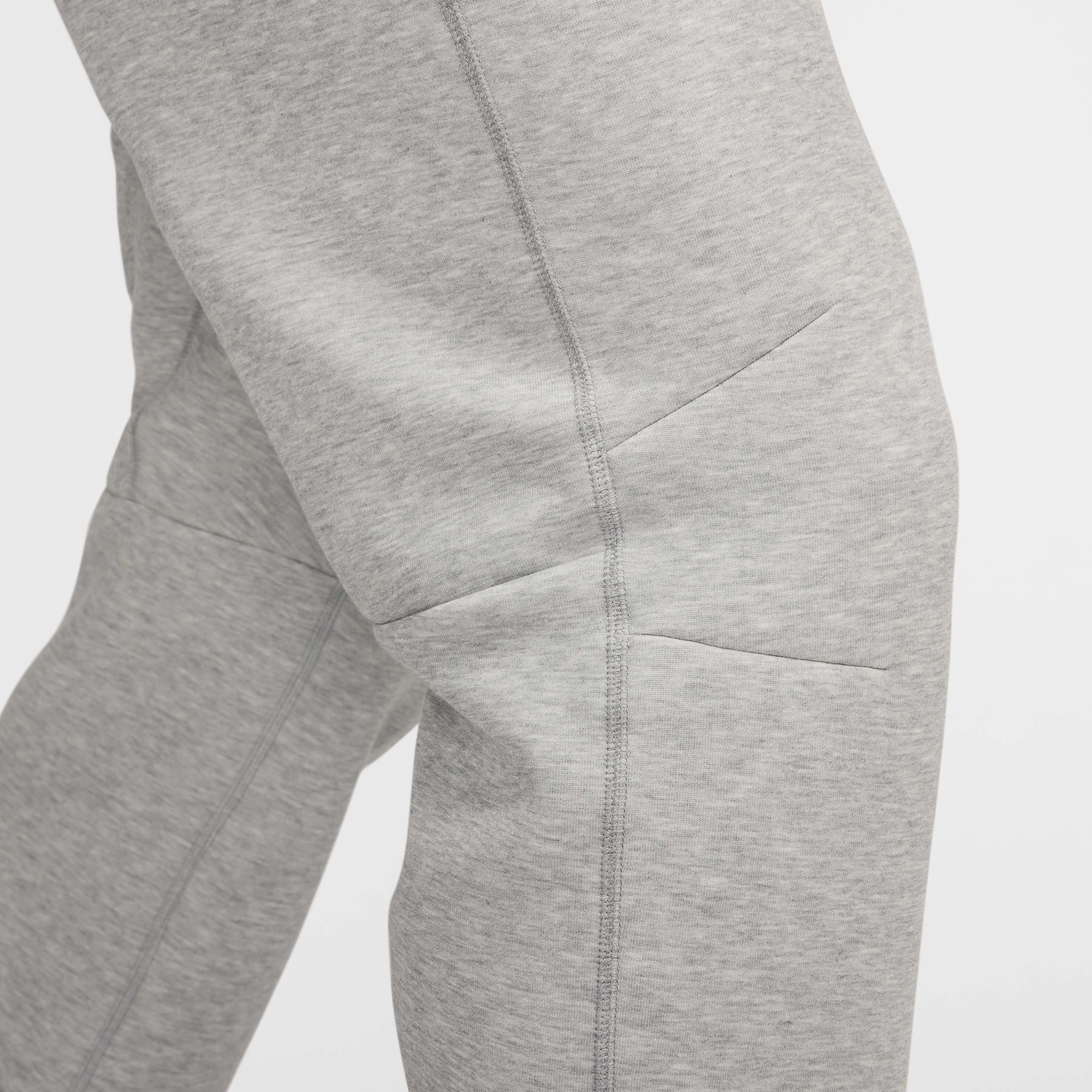 Nike tech gunsmoke joggers online