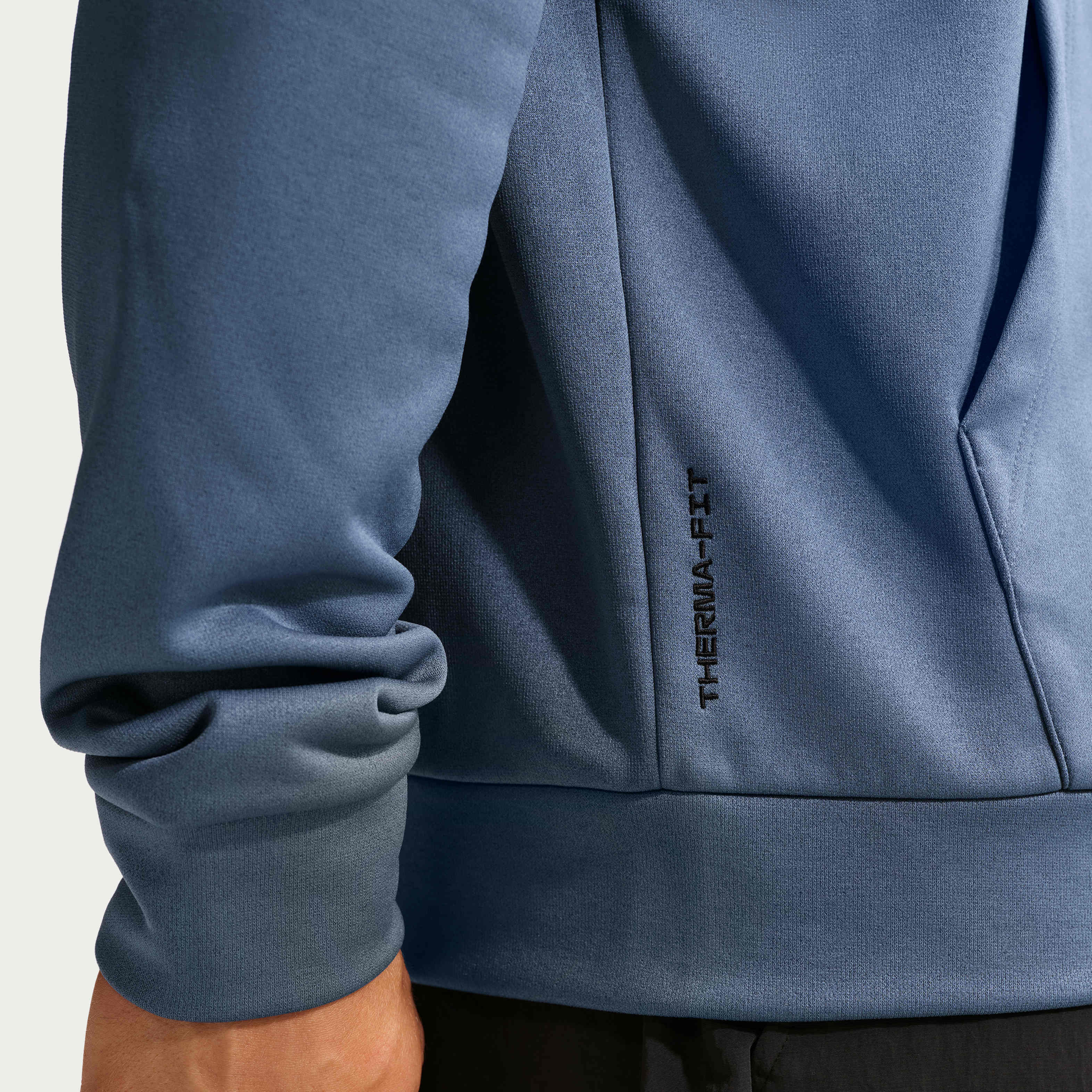 Nike Therma image number 5