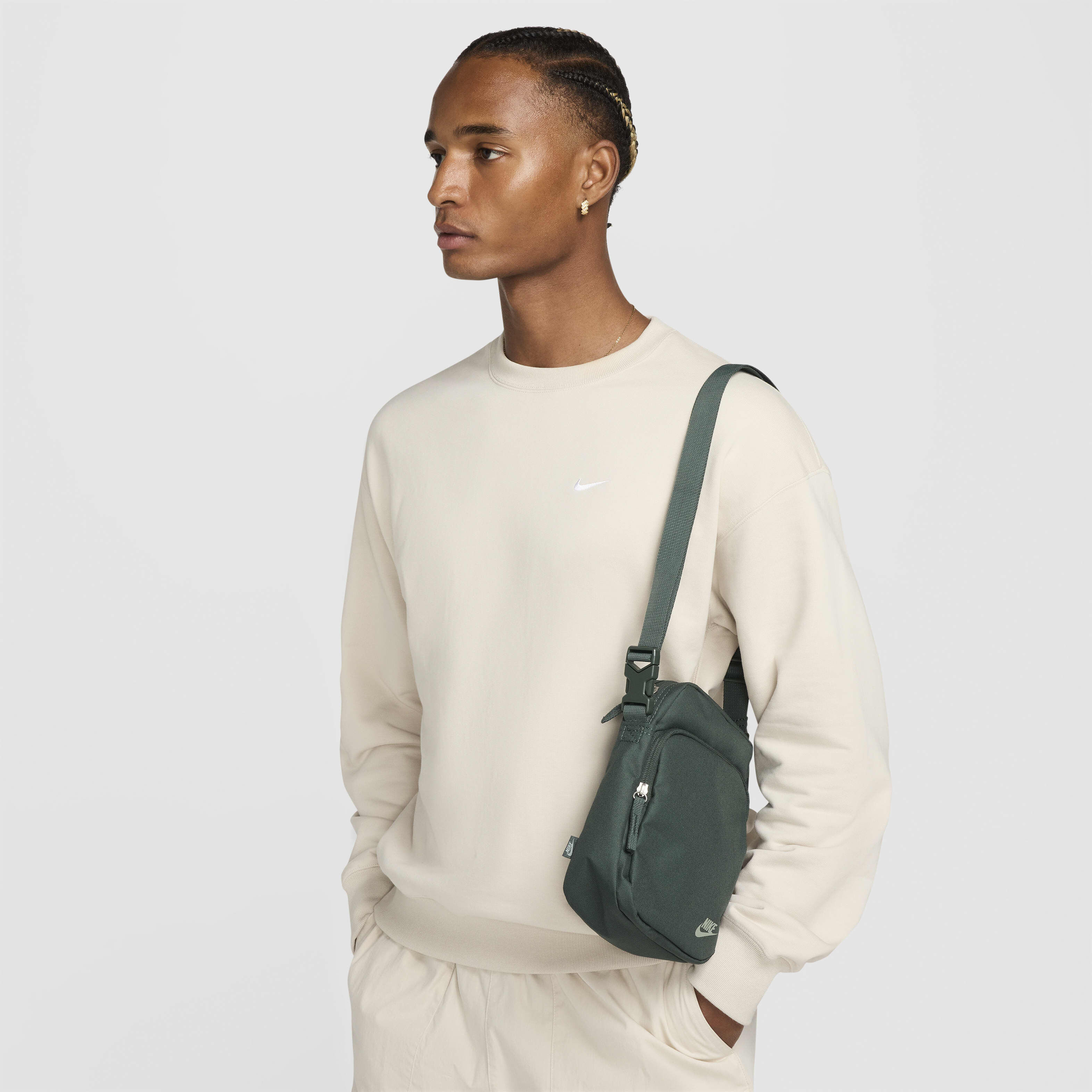 Buy Nike Heritage Cross Body Bag 4L Nike Qatar Official